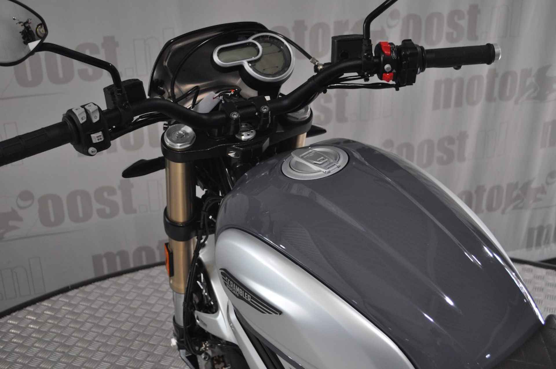 DUCATI Scrambler 1100 - 20/27