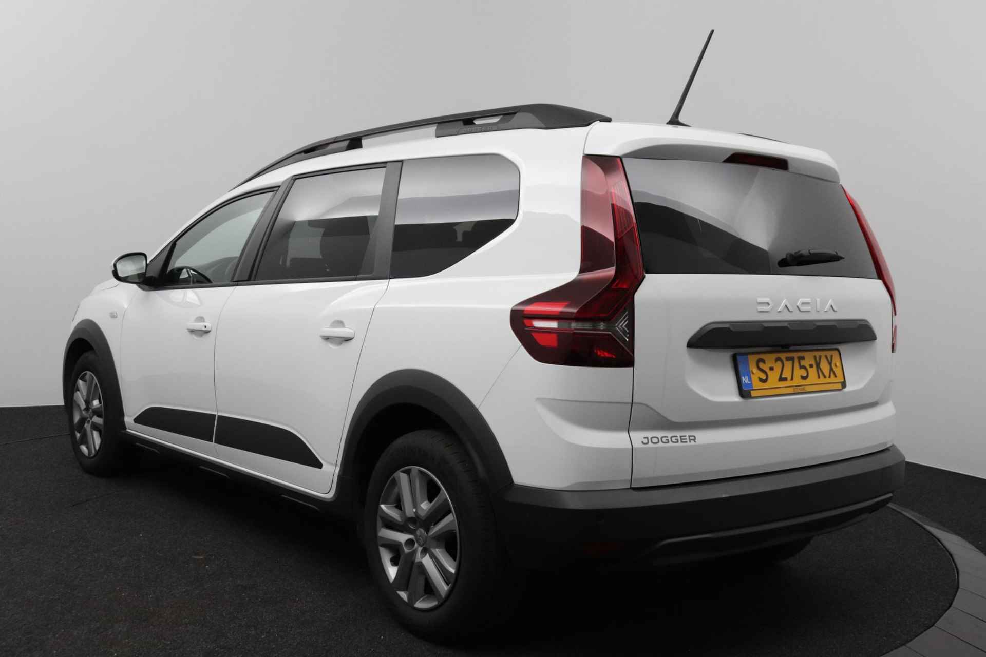 Dacia Jogger 1.0 TCe 110 Expression | 7-Persoons | Navigatie | Achteruitrijcamera - 7/40