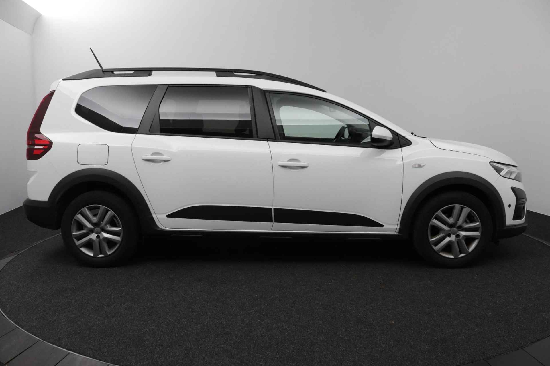 Dacia Jogger 1.0 TCe 110 Expression | 7-Persoons | Navigatie | Achteruitrijcamera - 15/40