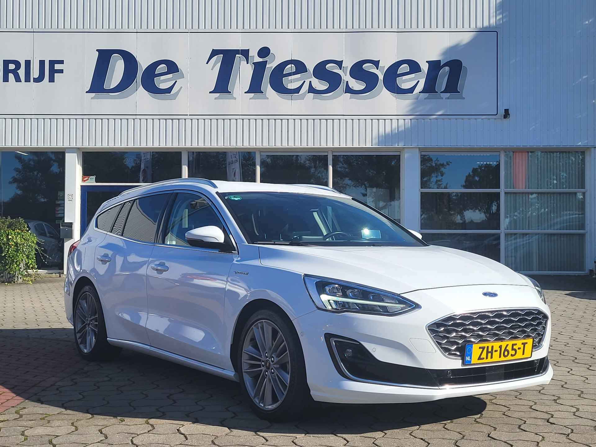 Ford FOCUS Wagon 1.0 EcoBoost 126 pk Vignale, Rijklaar met beurt & garantie! - 30/39