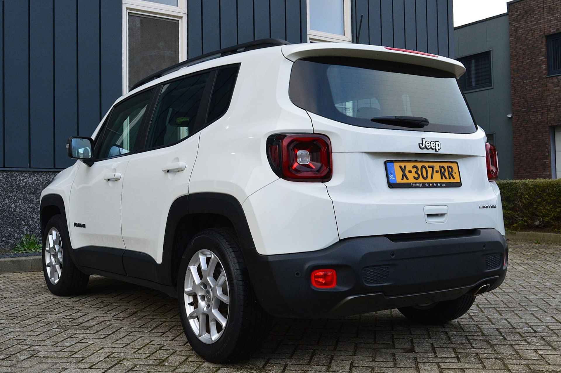 Jeep Renegade 1.0T Longitude Rijklaarprijs-Garantie Navigatie Led Massagestoel Airco Apple Carplay/Android Auto - 3/30