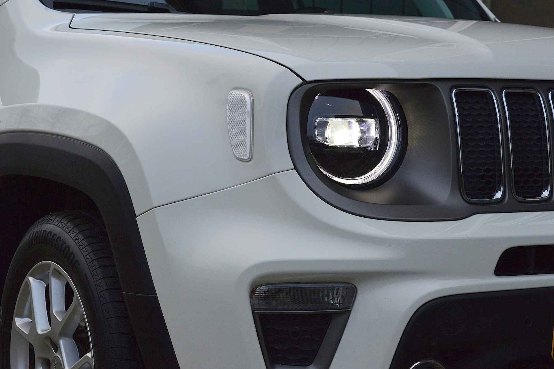 Jeep Renegade 1.0T Longitude Rijklaarprijs-Garantie Navigatie Led Massagestoel Airco Apple Carplay/Android Auto - 7/30