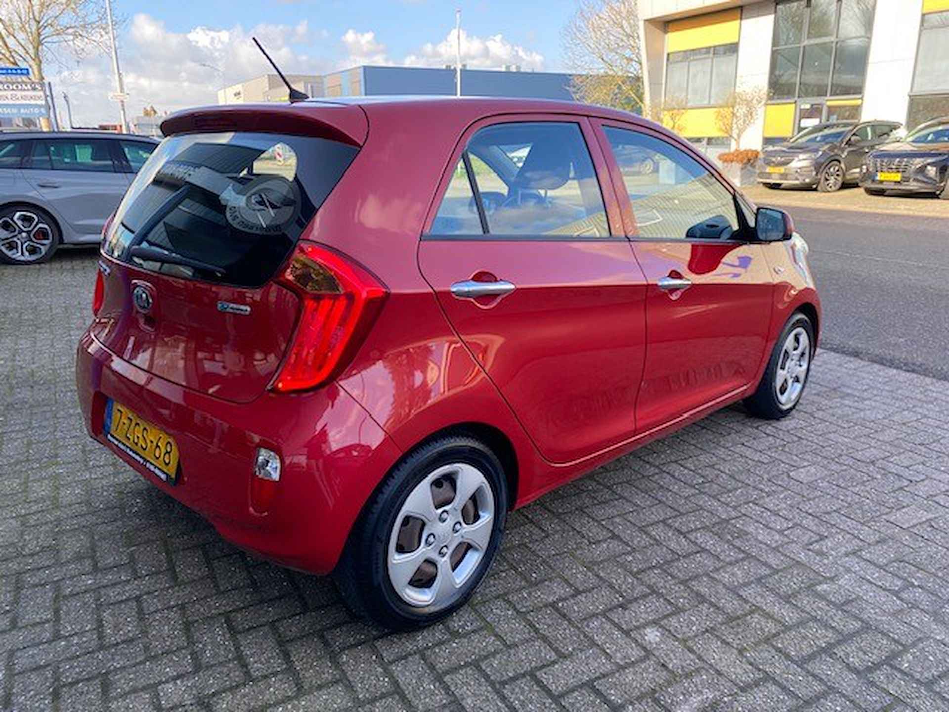 KIA Picanto 1.0 CVVT 5-DRS BusinessLine met Navi, Aux en Bluetooth - 7/33