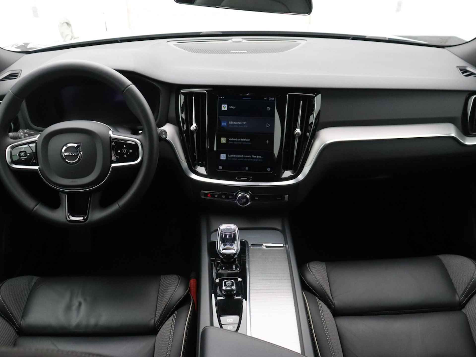 Volvo V60 2.0 B3 Plus Dark - 5/33