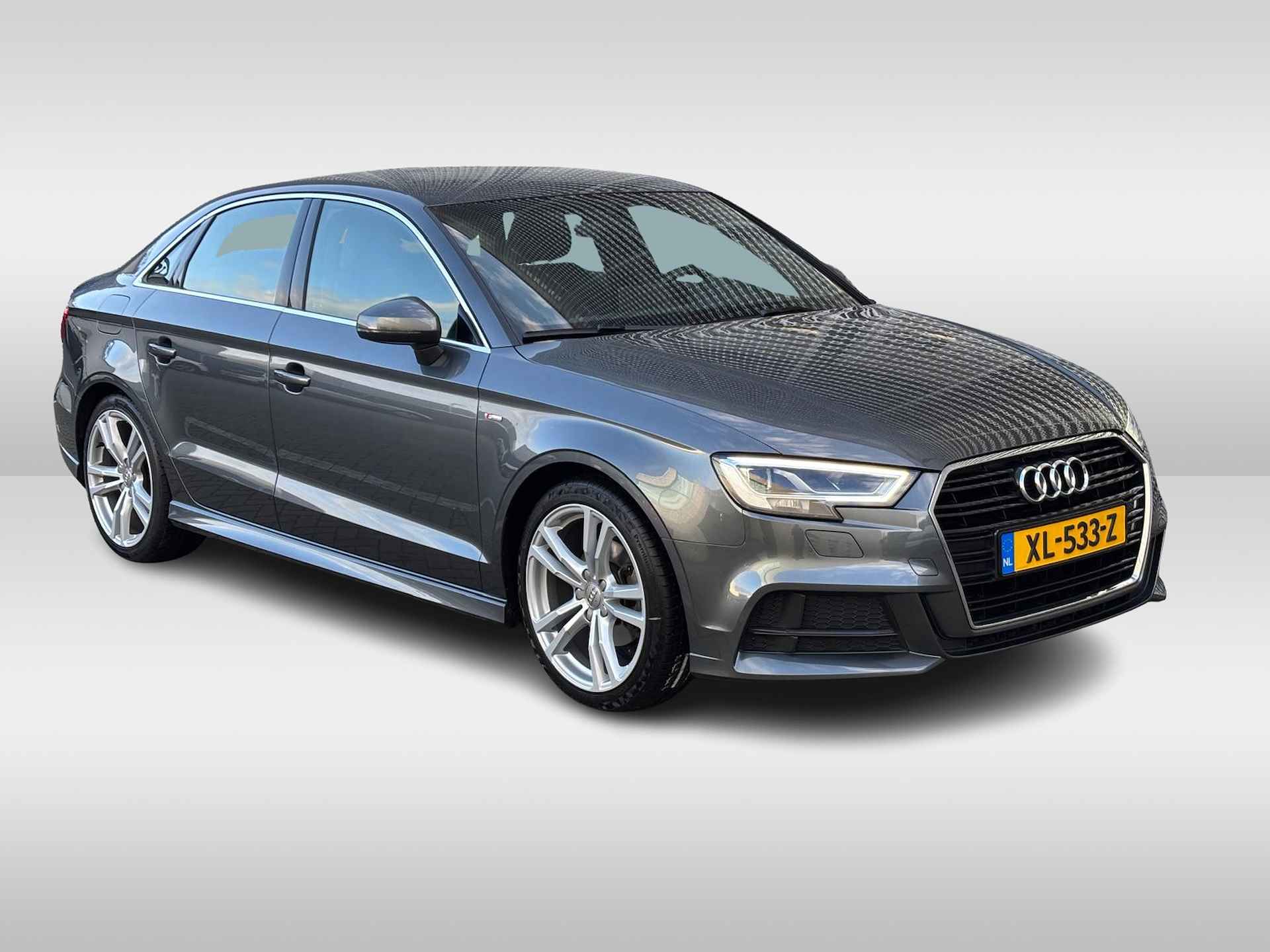 Audi A3 Limousine 1.5 TFSI CoD Sport S Line Edition / Half-Lederen Bekleding / LED / S-Line Exterieur / Sportstoelen - 10/30