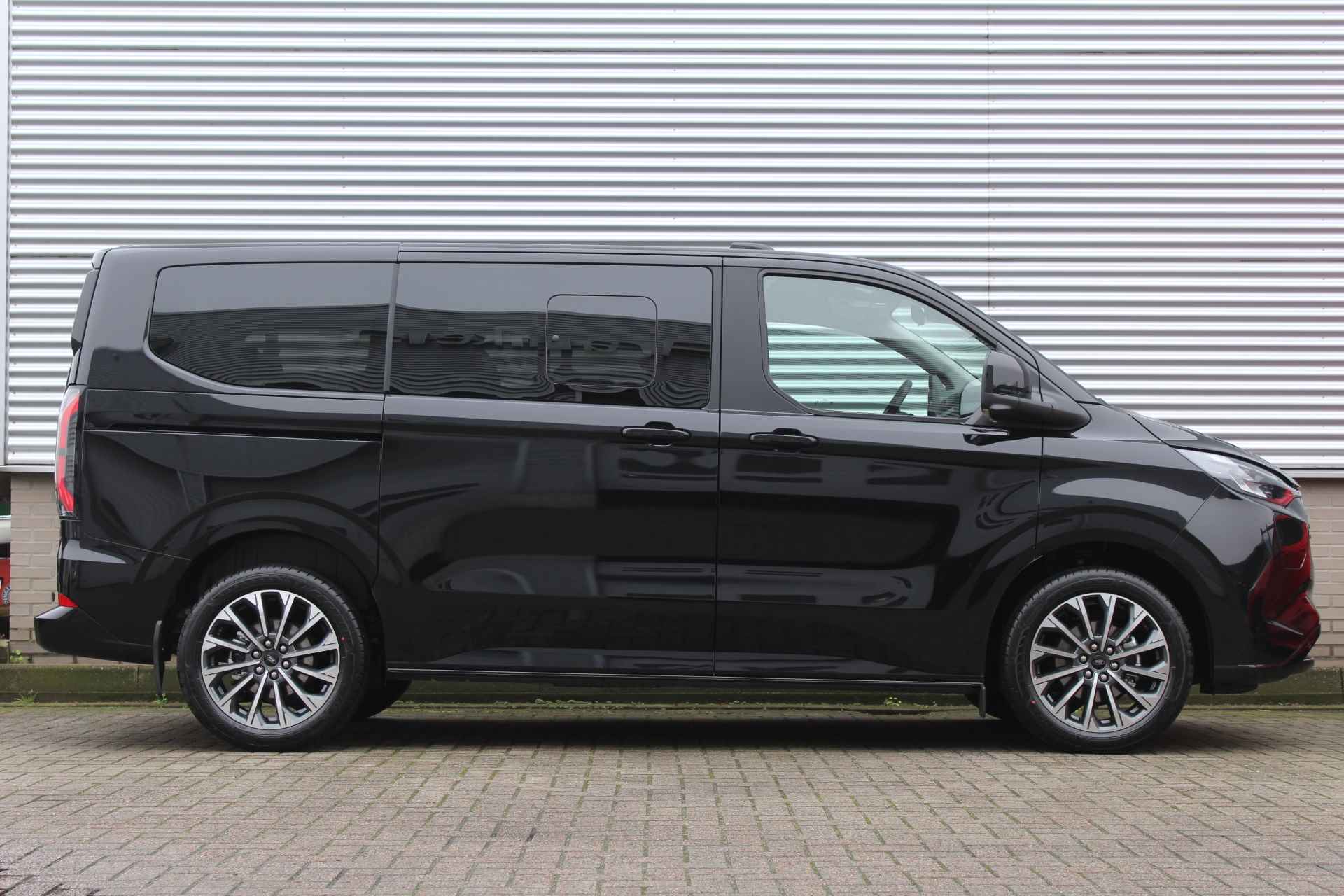 Ford Transit Custom Tourneo 2.5 PHEV L1H1 Titanium X | B&O | Leder | Trekhaak | Led | 8P | BLIS - 2/59