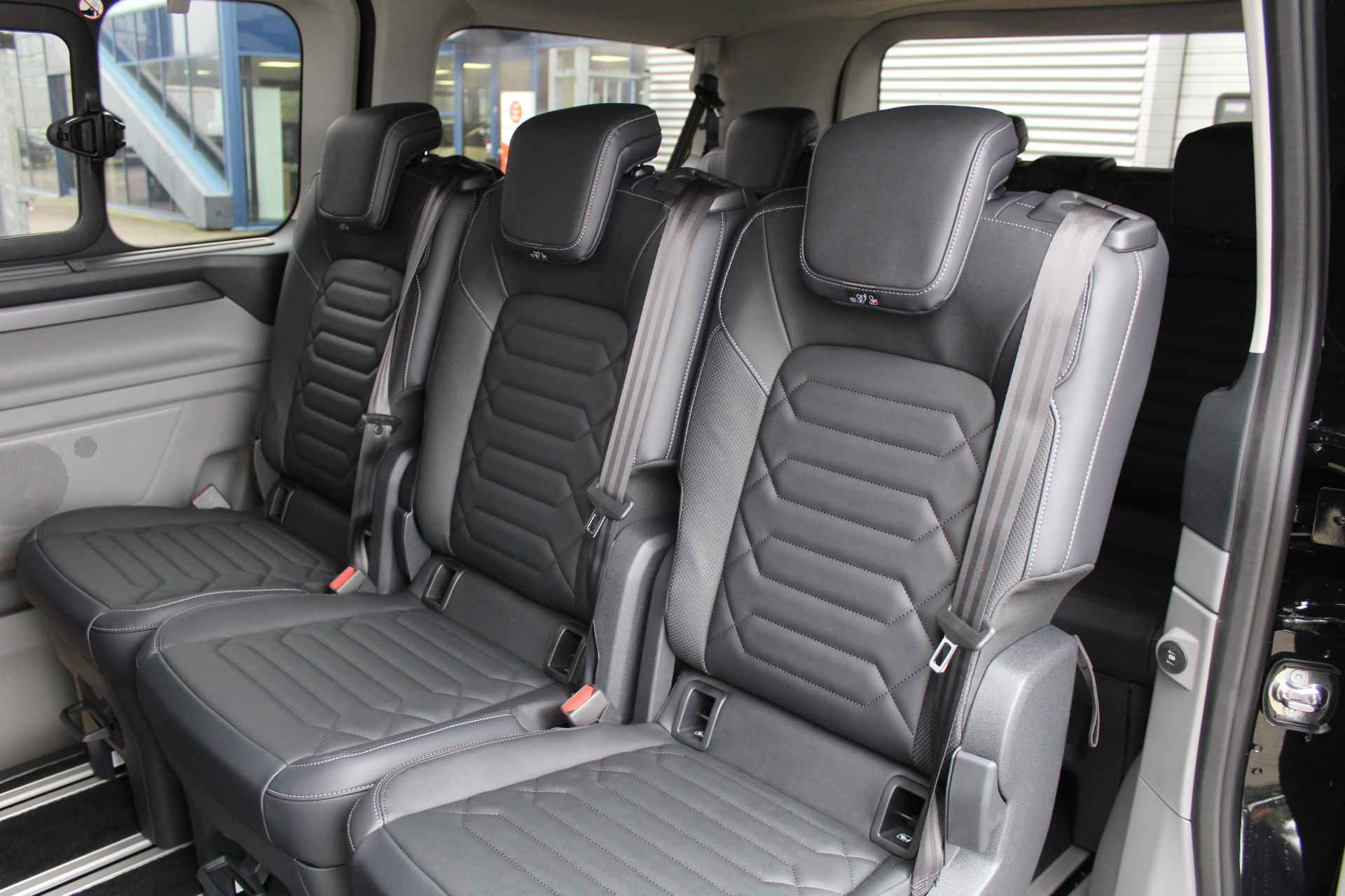 Ford Transit Custom Tourneo 2.5 PHEV L1H1 Titanium X | B&O | Leder | Trekhaak | Led | 8P | BLIS - 44/59