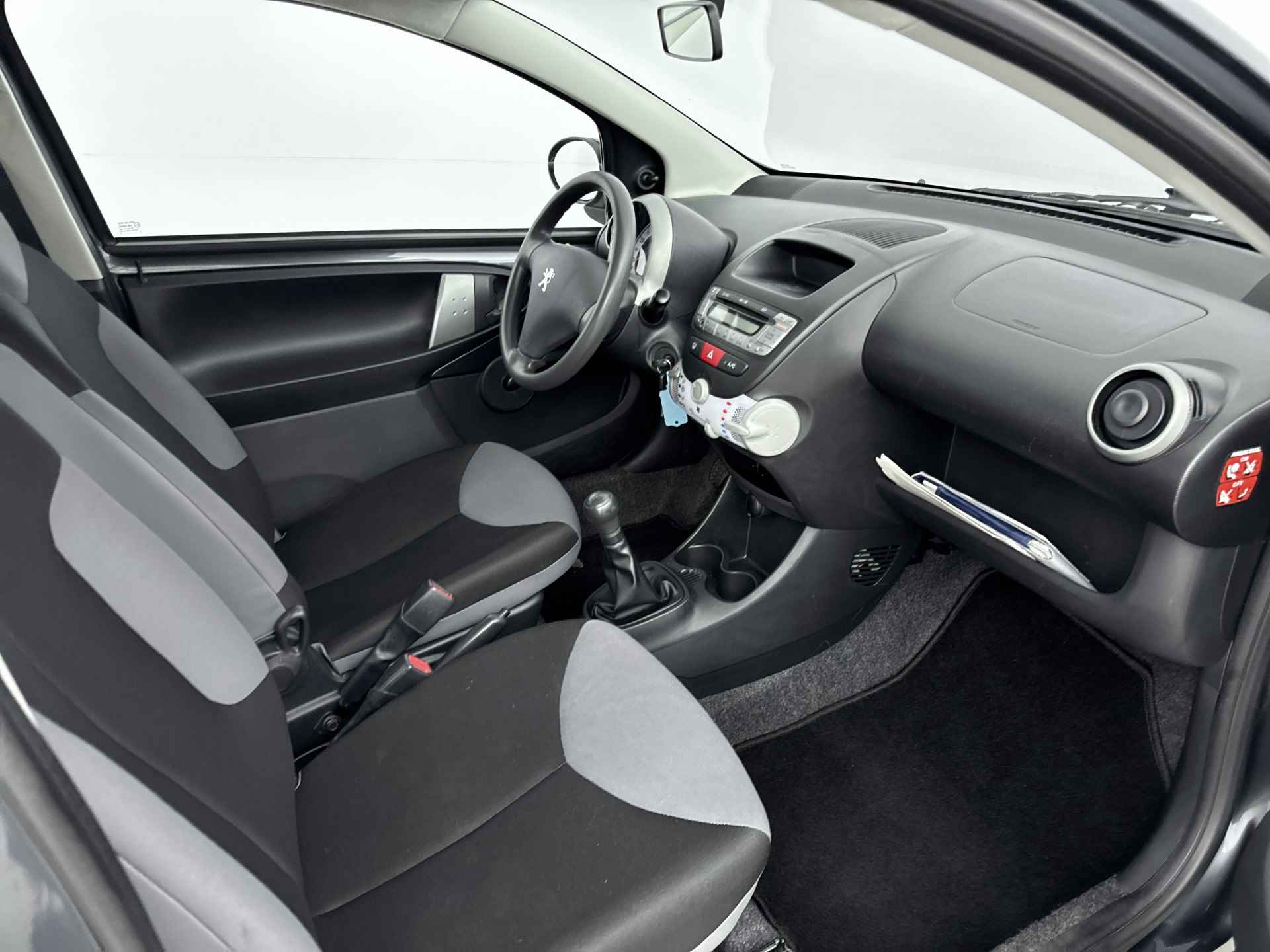 Peugeot 107 1.0 Access Accent | Airco | Radio/CD/AUX | - 28/38