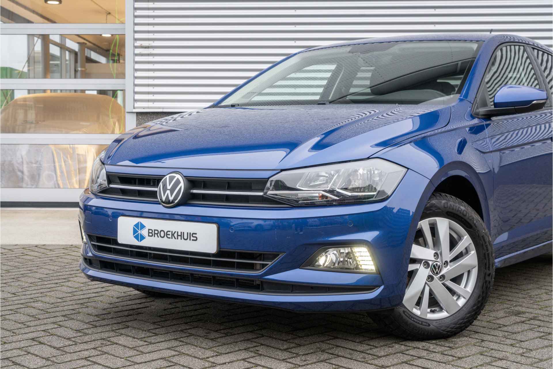 Volkswagen Polo 1.0 TSI 95pk Comfortline | Executive Pakket| Trekhaak afneembaar| LMV | active info| - 3/42