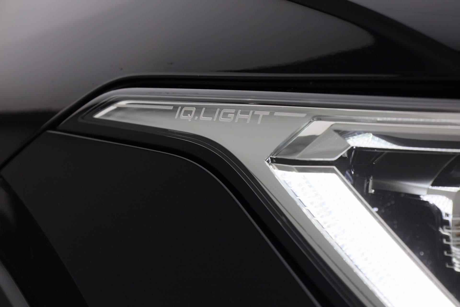 Volkswagen Tiguan 1.5 TSI 150PK DSG R-Line | Pano | Trekhaak | IQ Light | Camera | 19 inch - 8/45
