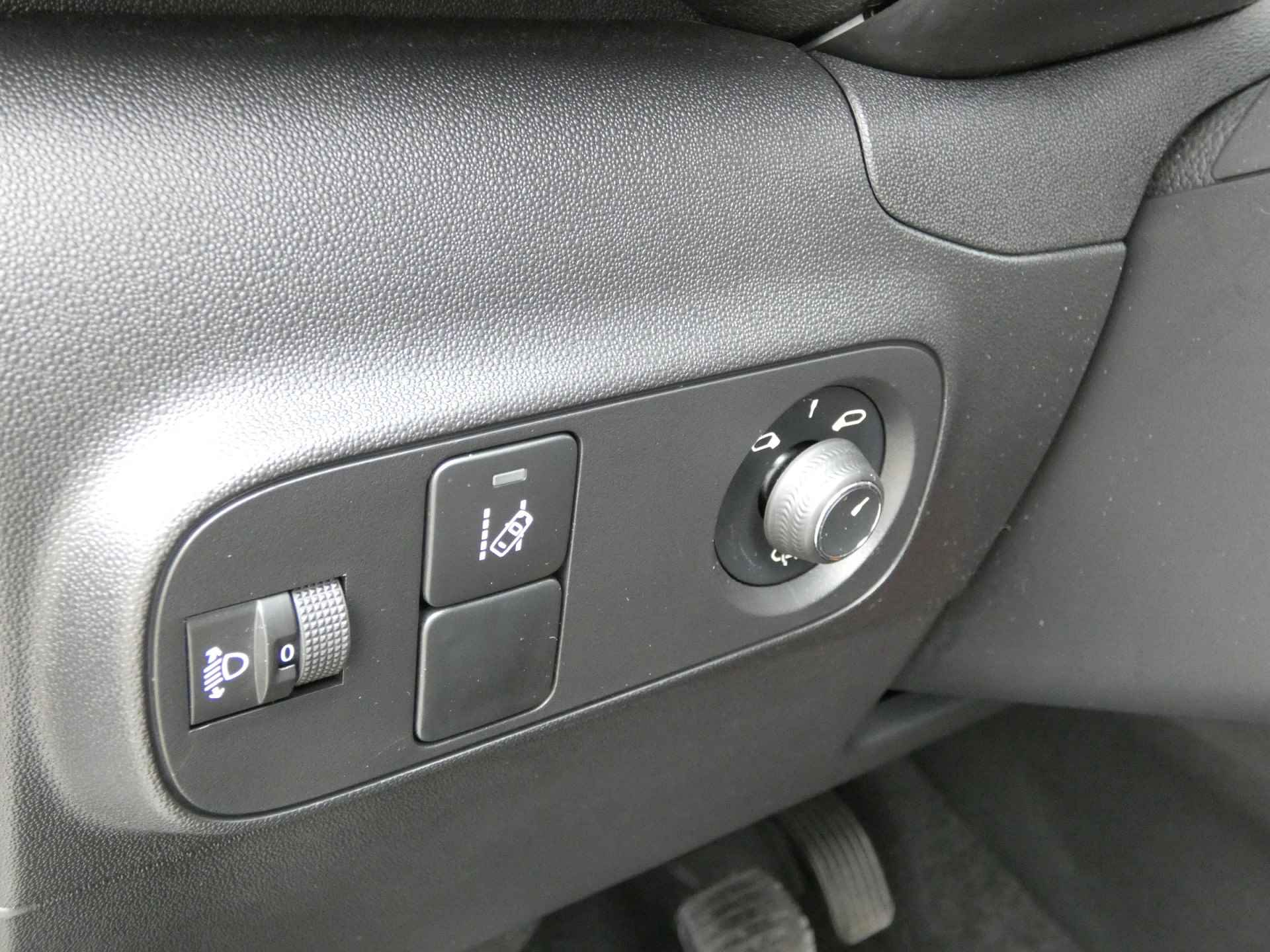 Citroën C3 1.2 PureTech S&S Shine Navigatie | Climate Control | Stoelverwarming - 26/47
