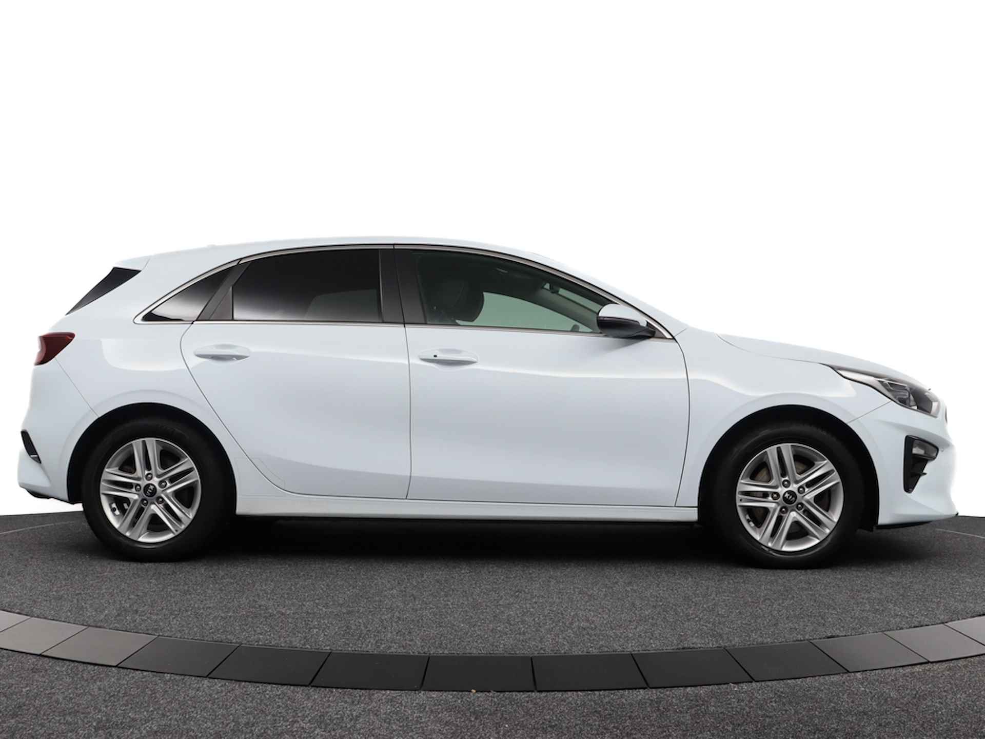 Kia Ceed 1.0 T-GDI DYNAMICPLUSLINE ECC/CRUISE/NAV/CAMERA/KEYLESS.ENTRY/STOEL.STUUR.VERWARM./AFN.TREKHAAK - 8/47