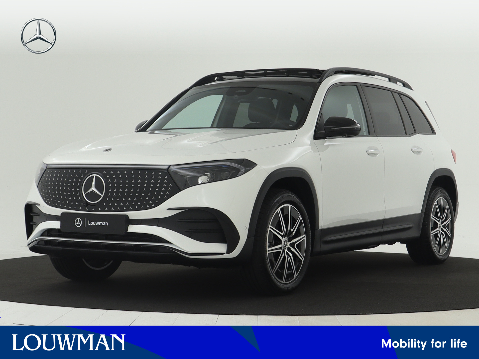 Mercedes-Benz EQB 250+ AMG Line 7p. 71 kWh | Nightpakket | Premium pakket | Parkeerpakket met 360°-camera | KEYLESS-GO comfort pakket | GUARD 360° Voertuigbescherming Plus | Winter pakket | Burmester Surround Sound systeem |