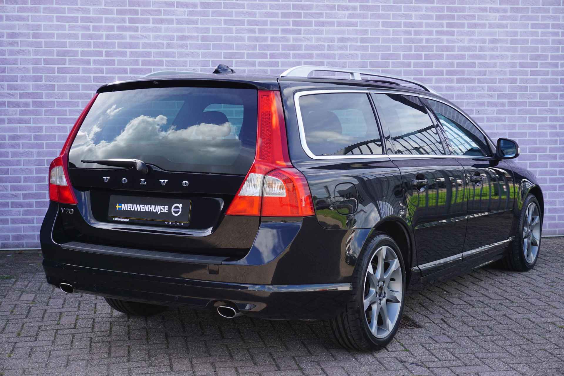 Volvo V70 3.0 T6 AWD Summum | geïntegreerde kinderzitjes | 18" | Schuif/kantel dak | Xenon | AUX | - 4/31