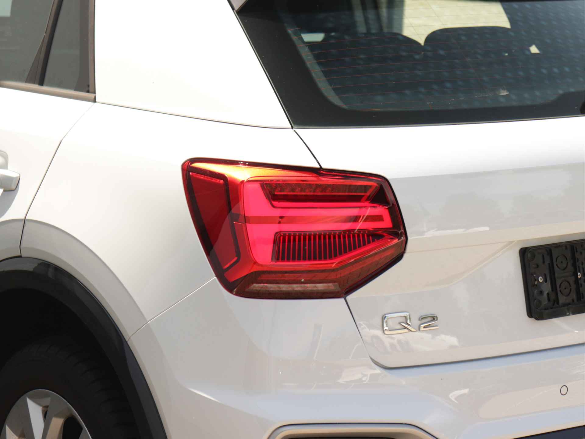 Audi Q2 30 TFSI Advanced edition 110pk | Matrix LED | Keyless | Camera | ACC | Stoelverwarming | Navigatie interface | - 49/54