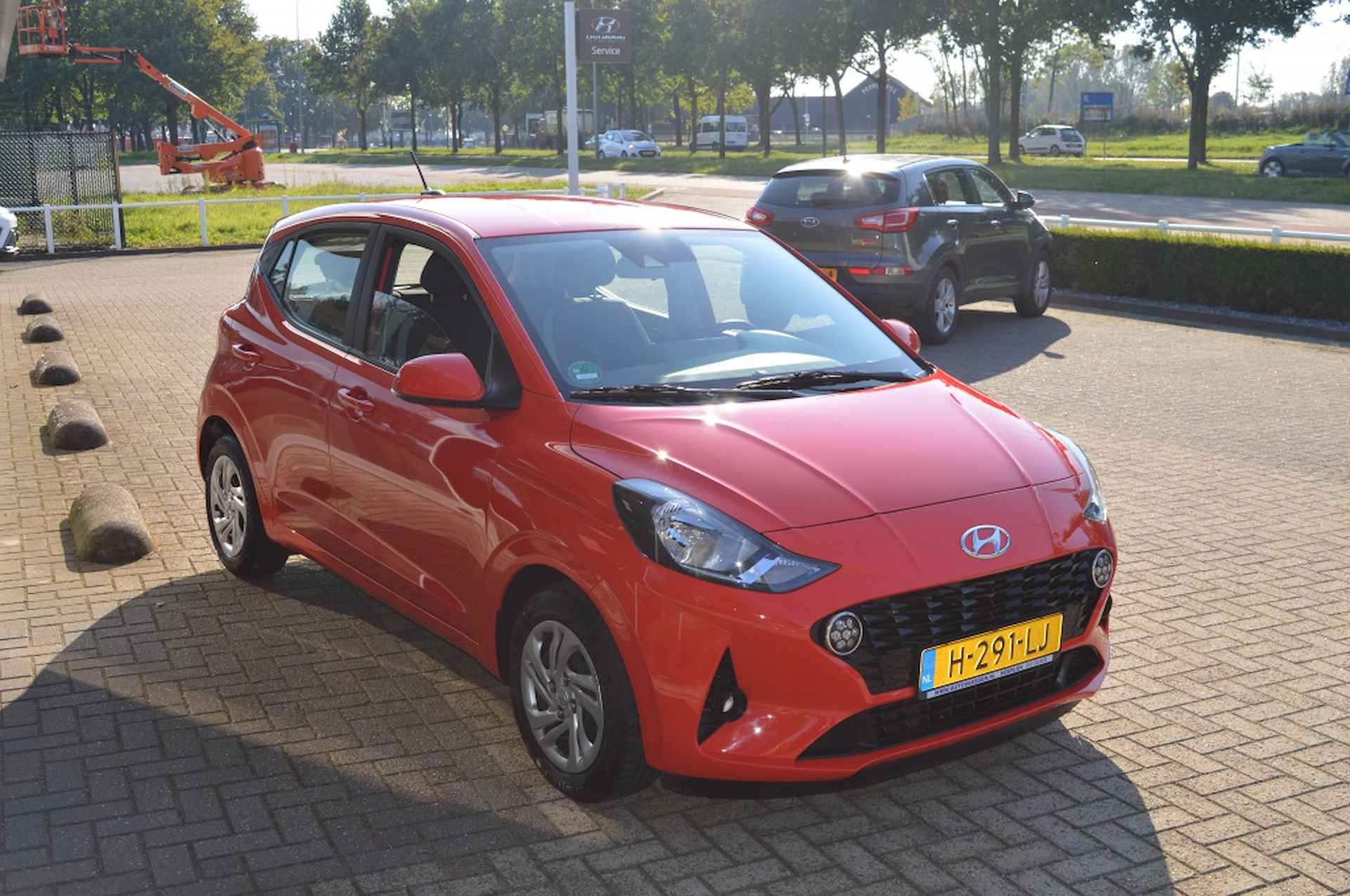 Hyundai i10 1.0i Comfort Carplay Cruise NL-auto 1e. eig nw. model - 4/18