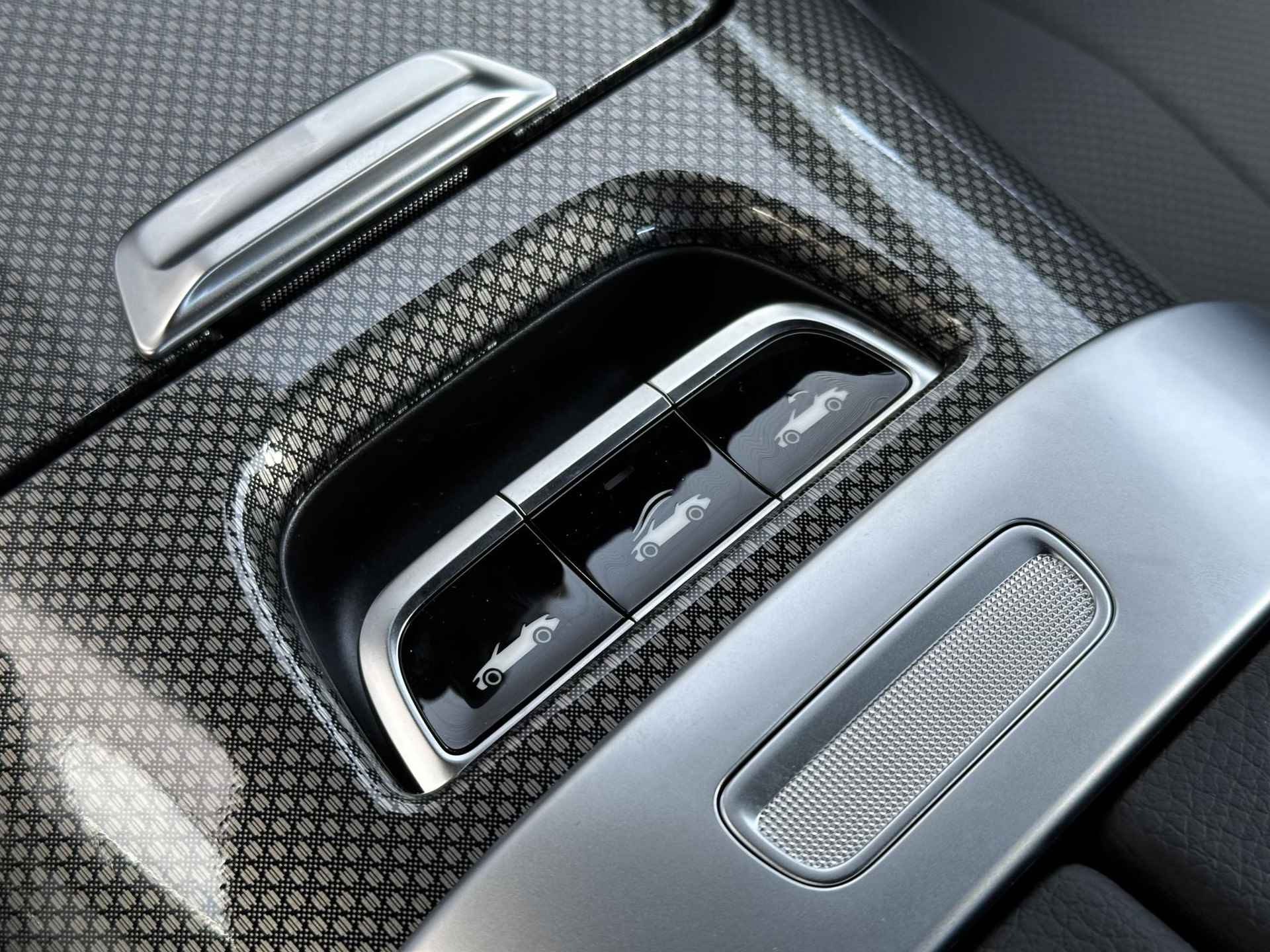 Mercedes-Benz CLE Cabriolet 200 AMG Line | Premium | Rijassistentiepakket Plus | Burmester® 3D | 360° Camera | Memorystoelen Verwarmd & Geventileerd | Sfeerverlichting | Apple & Android Carplay - 7/14