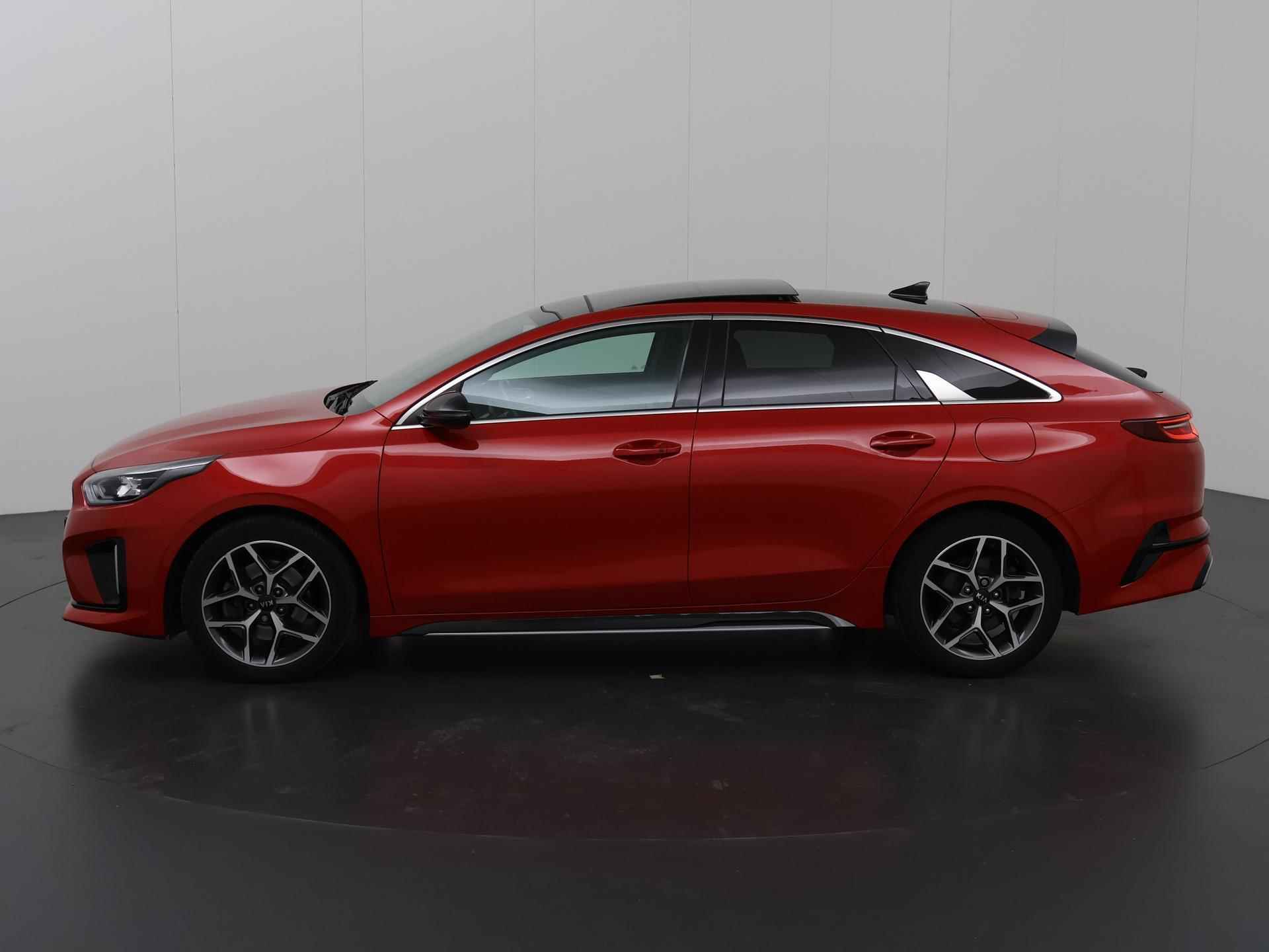 Kia ProCeed 1.4 T-GDI GT-Line | Panoramadak | Stoel/Stuurwielverwarming | Navigatie | Parkeercamera | Climate control - 6/38