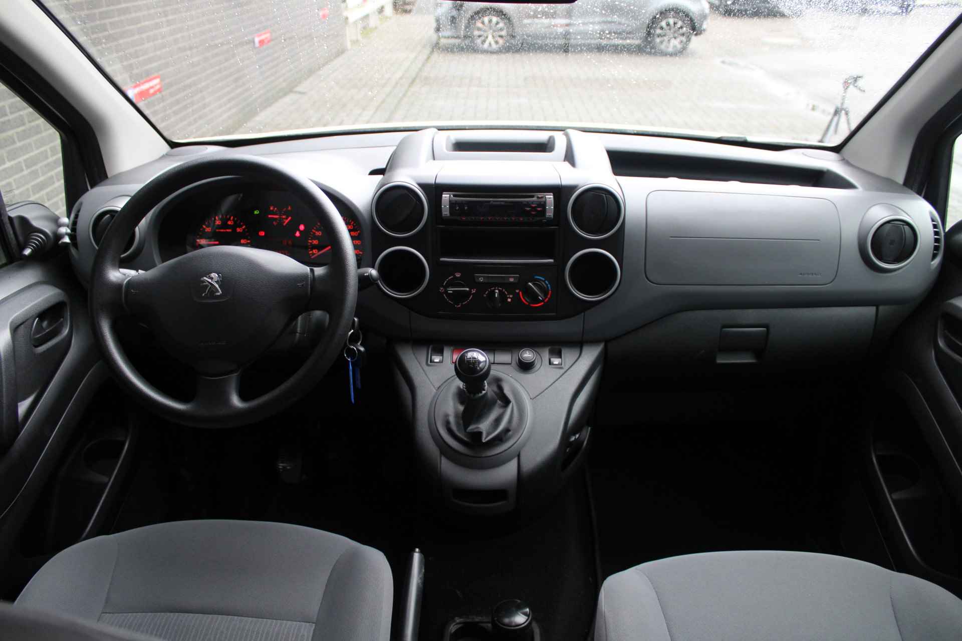 Peugeot Partner Tepee 1.6 VTi Access Elek.bediende ramen, Centr.vergrendeling, Radio/CD speler, - 18/26