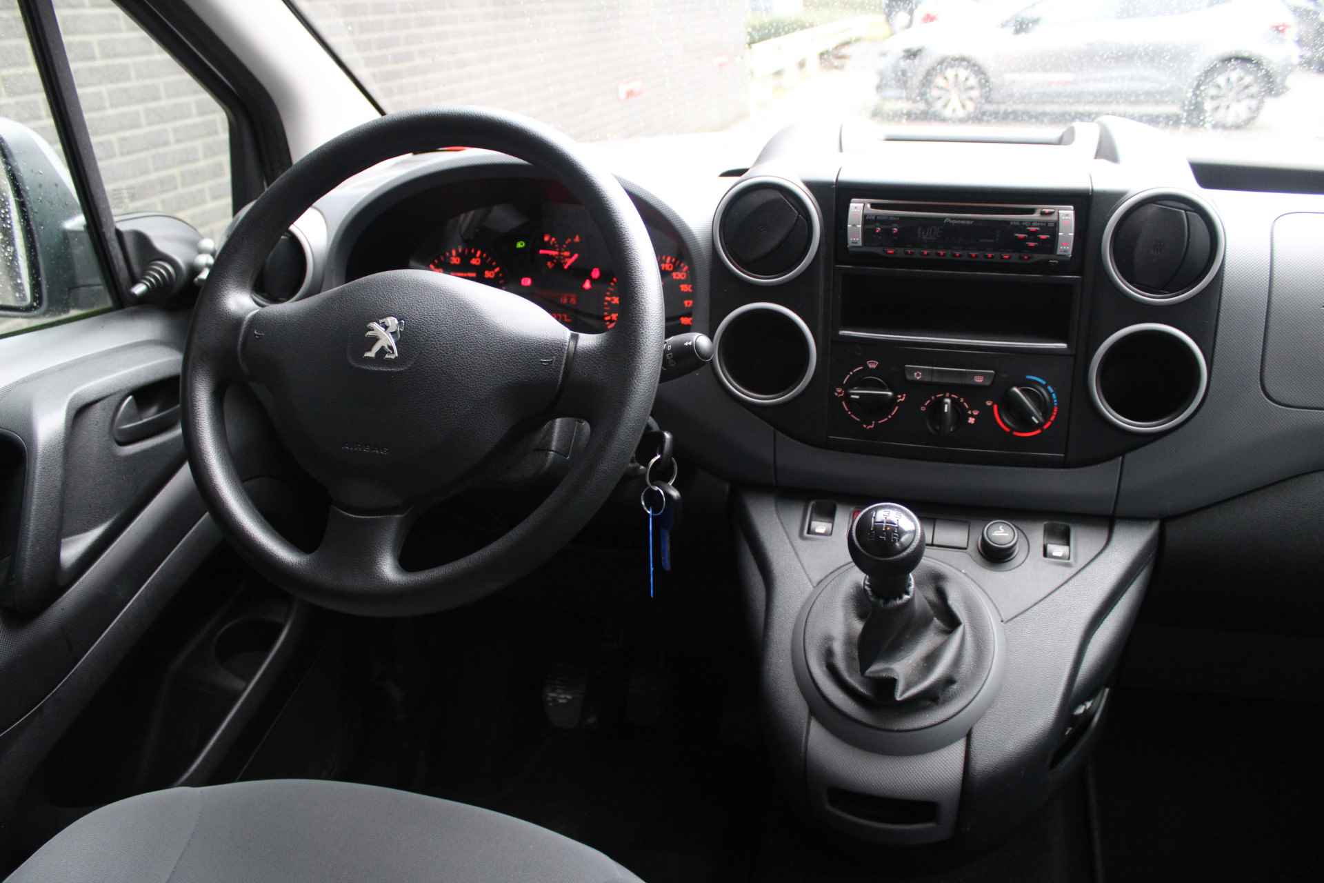 Peugeot Partner Tepee 1.6 VTi Access Elek.bediende ramen, Centr.vergrendeling, Radio/CD speler, - 21/26