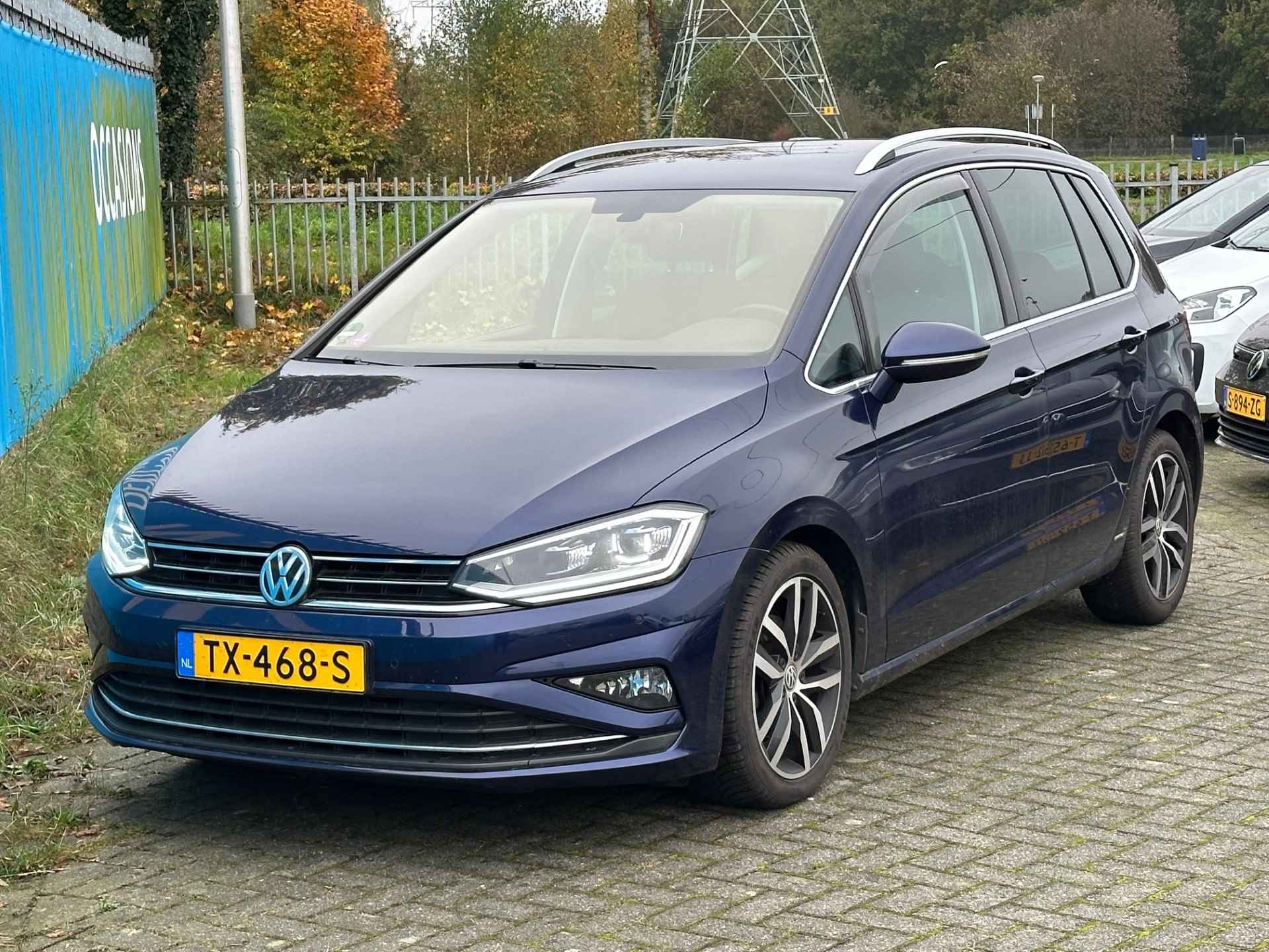 Volkswagen Golf Sportsvan 1.5 TSI ACT 130pk Highline Edition Navigatie - 2/13