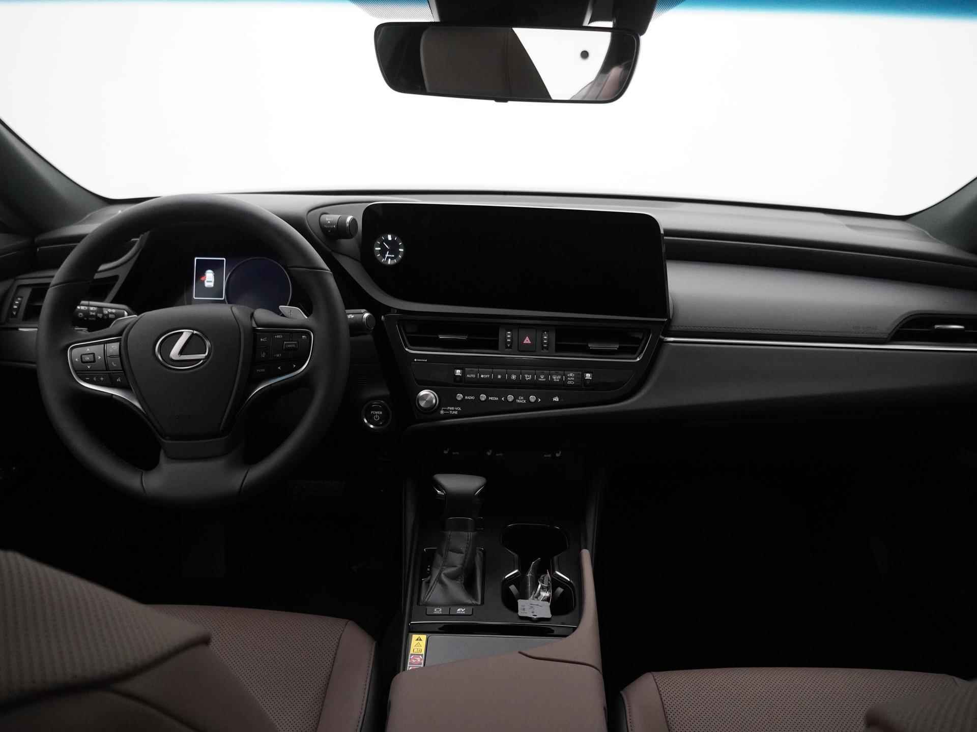 Lexus ES 300h Business Line | Stoel & stuurwielverwarming | Adaptive Cruise Control | Apple Carplay & Android Auto | - 4/28