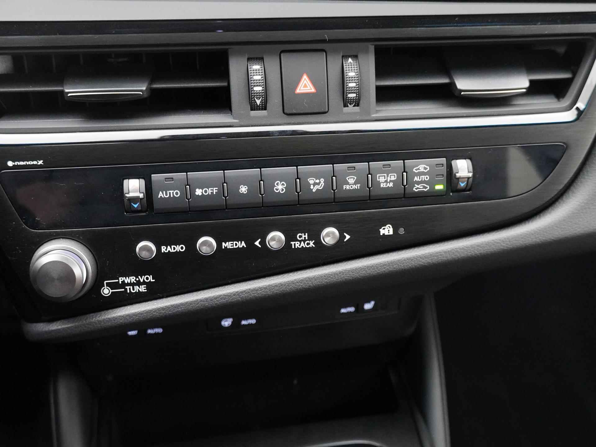 Lexus ES 300h Business Line | Stoel & stuurwielverwarming | Adaptive Cruise Control | Apple Carplay & Android Auto | - 8/28