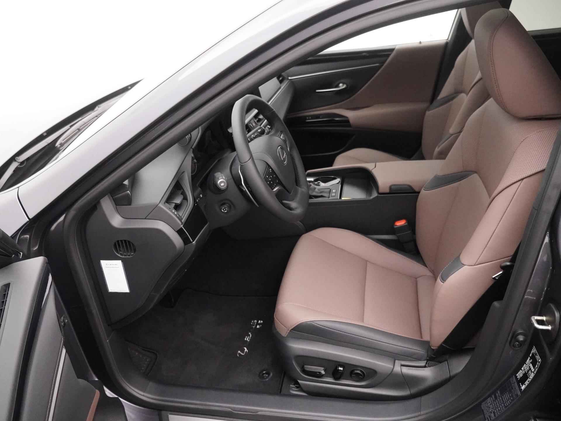Lexus ES 300h Business Line | Stoel & stuurwielverwarming | Adaptive Cruise Control | Apple Carplay & Android Auto | - 9/28
