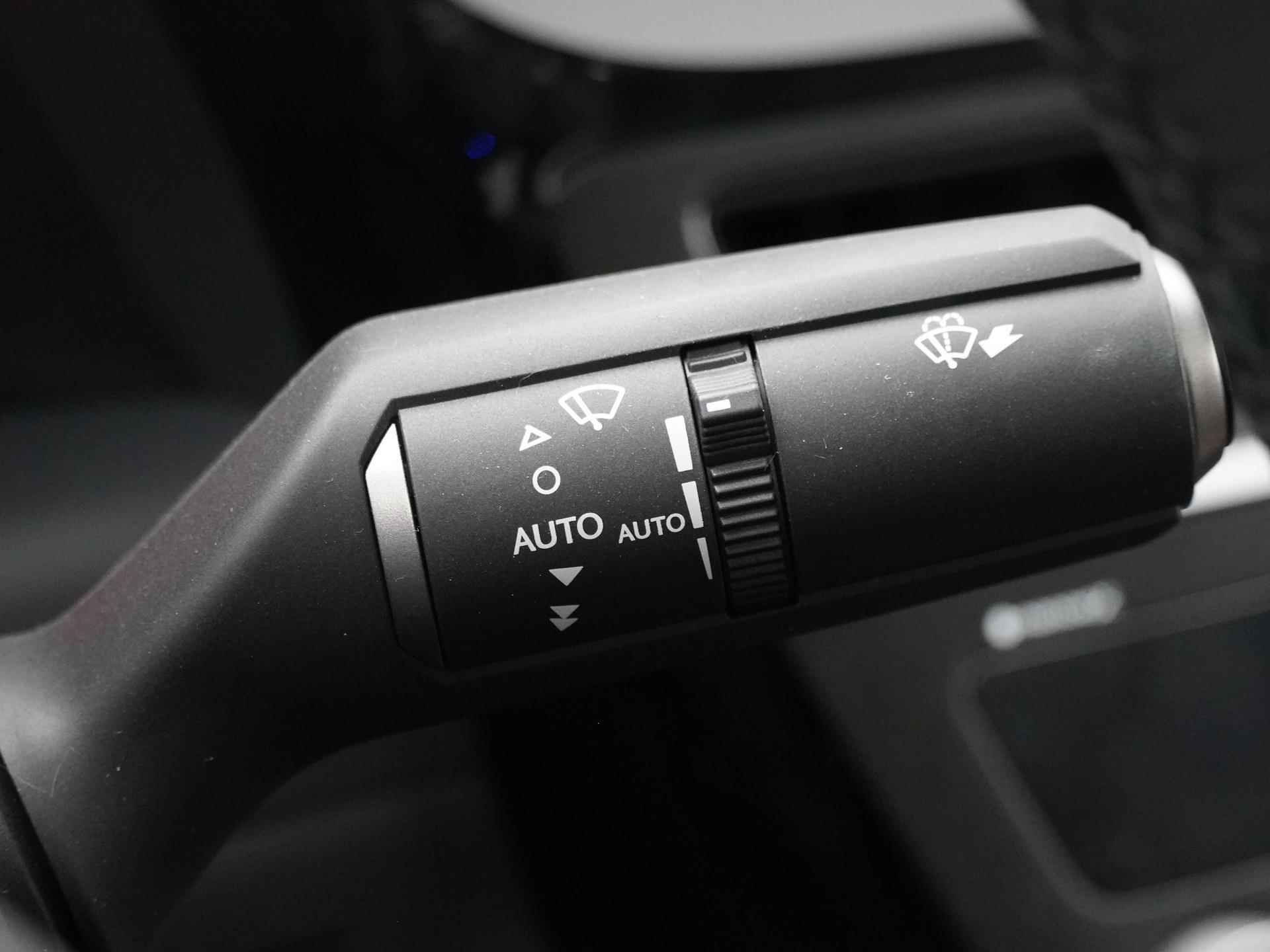 Lexus ES 300h Business Line | Stoel & stuurwielverwarming | Adaptive Cruise Control | Apple Carplay & Android Auto | - 17/28