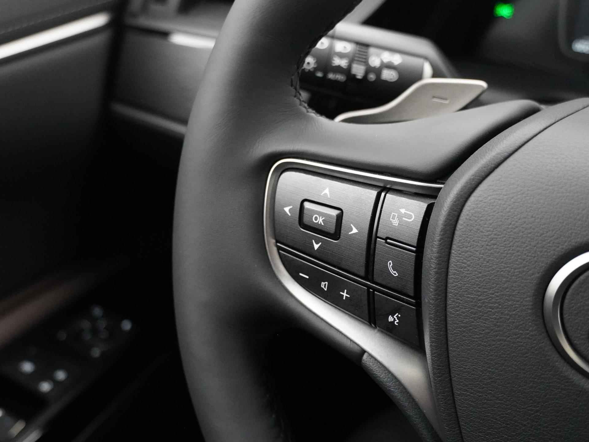 Lexus ES 300h Business Line | Stoel & stuurwielverwarming | Adaptive Cruise Control | Apple Carplay & Android Auto | - 18/28