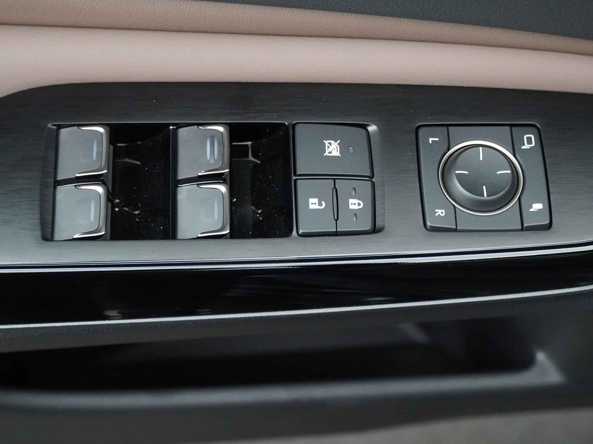 Lexus ES 300h Business Line | Stoel & stuurwielverwarming | Adaptive Cruise Control | Apple Carplay & Android Auto | - 26/28