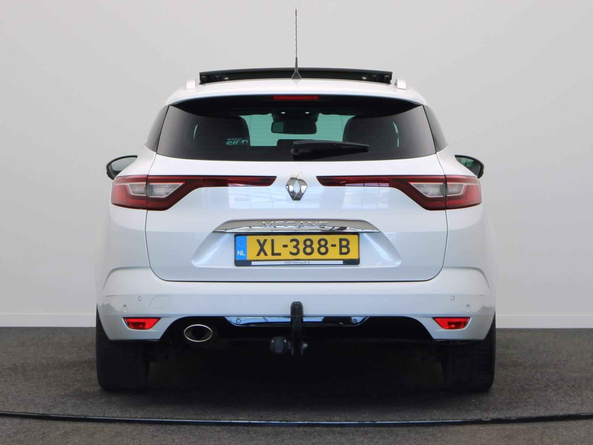 Renault Mégane Estate 140pk TCe Bose | Schuif/ kantel dak | Head Up Display | Slechts 55278km | 1700kg geremd | - 7/56