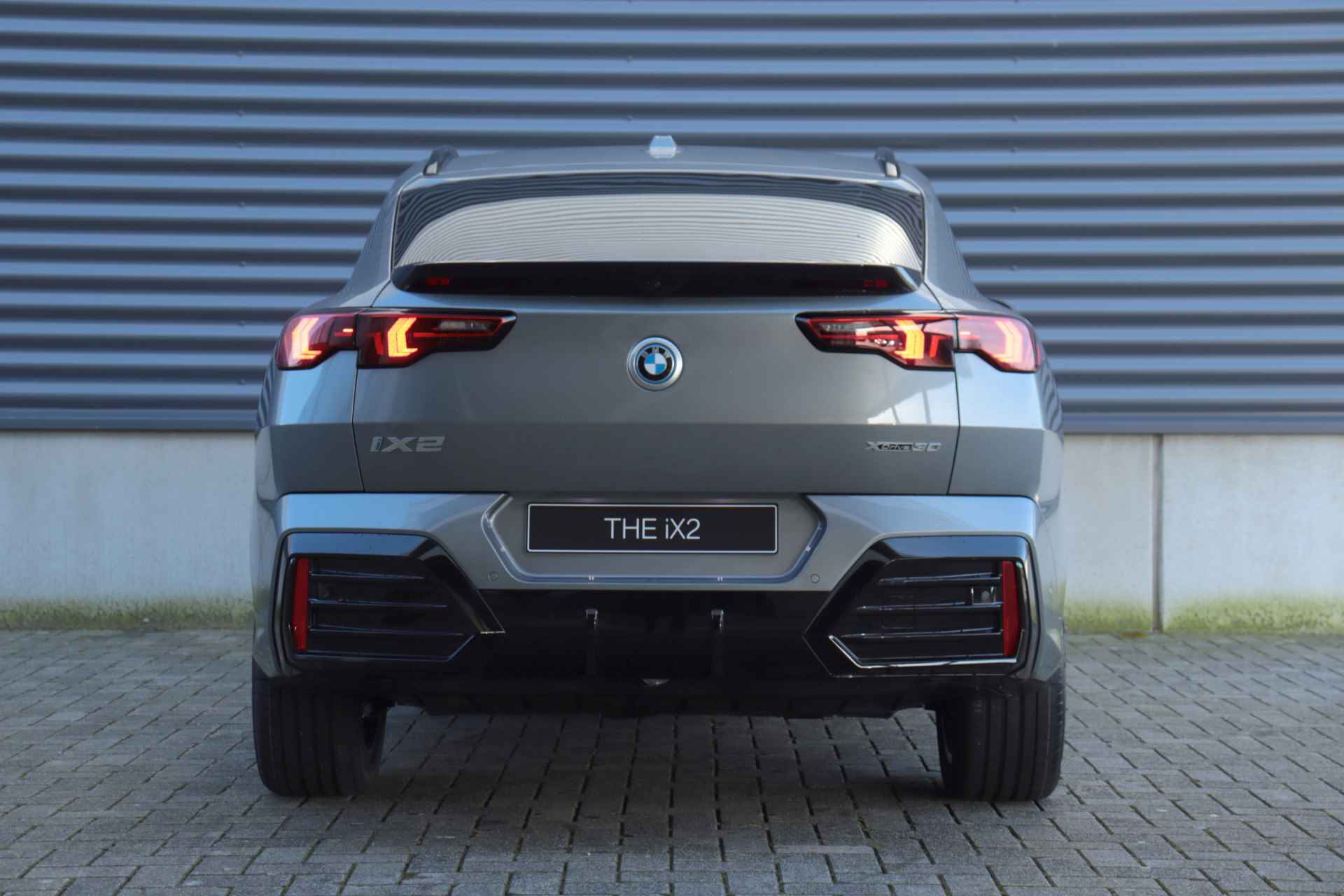 BMW iX2 xDrive30 | M Sportpakket | Innovation Pack - 4/37