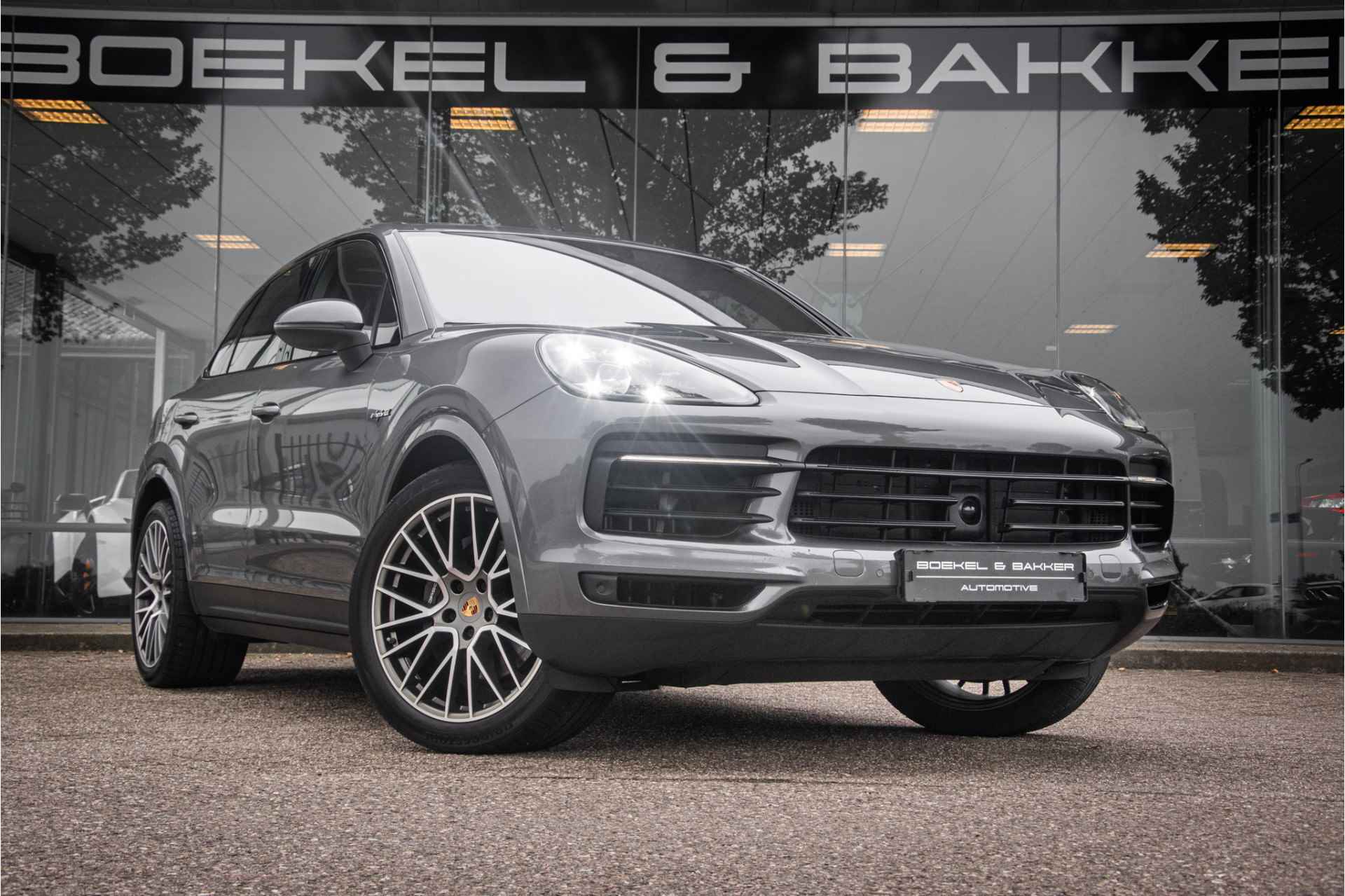 Porsche Cayenne 3.0 E-Hybrid Platinum Ed**Adapt Cruise**Luchtvering**18-weg stoelen MY22 - 13/76