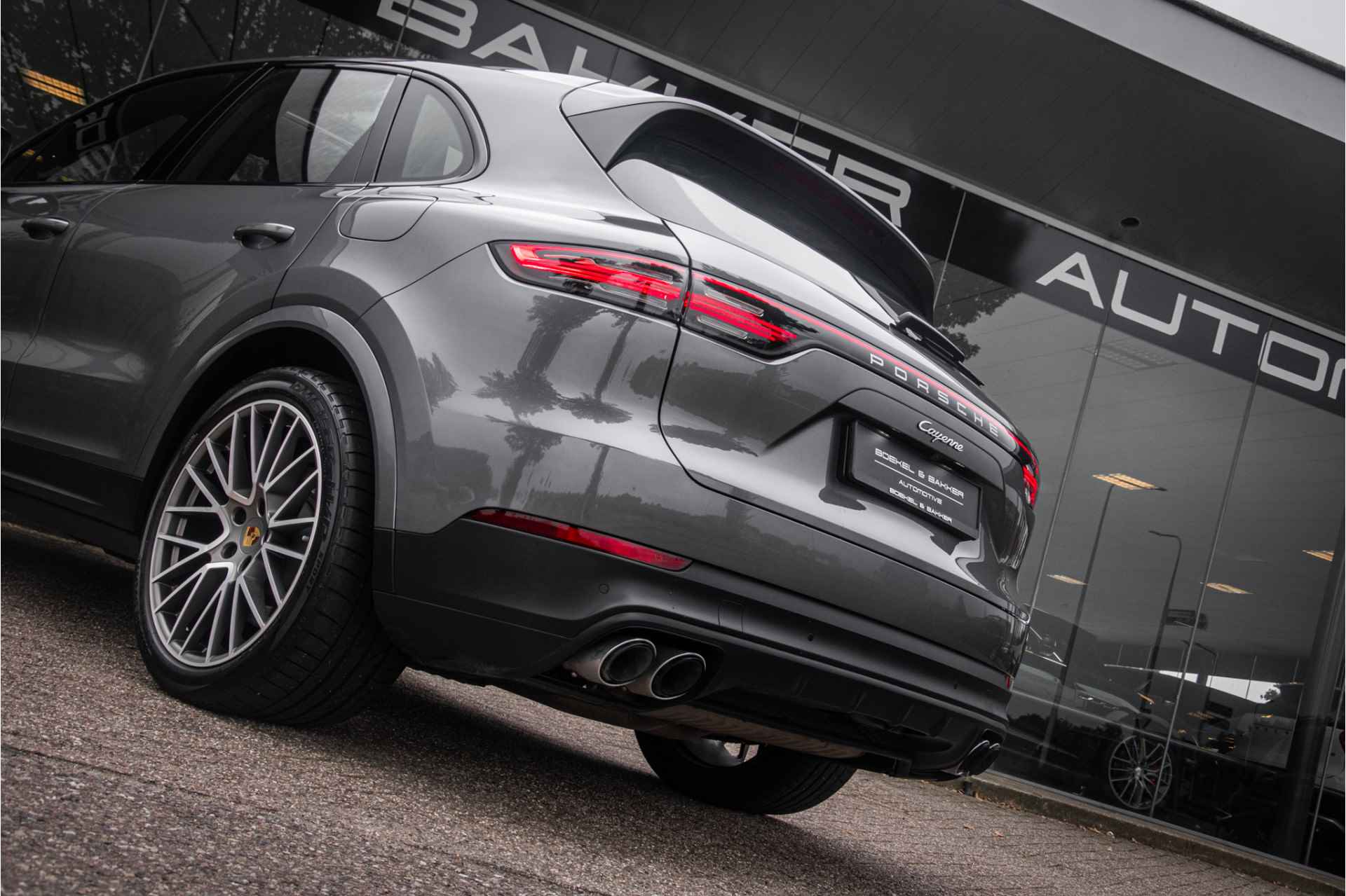 Porsche Cayenne 3.0 E-Hybrid Platinum Ed**Adapt Cruise**Luchtvering**18-weg stoelen MY22 - 29/76