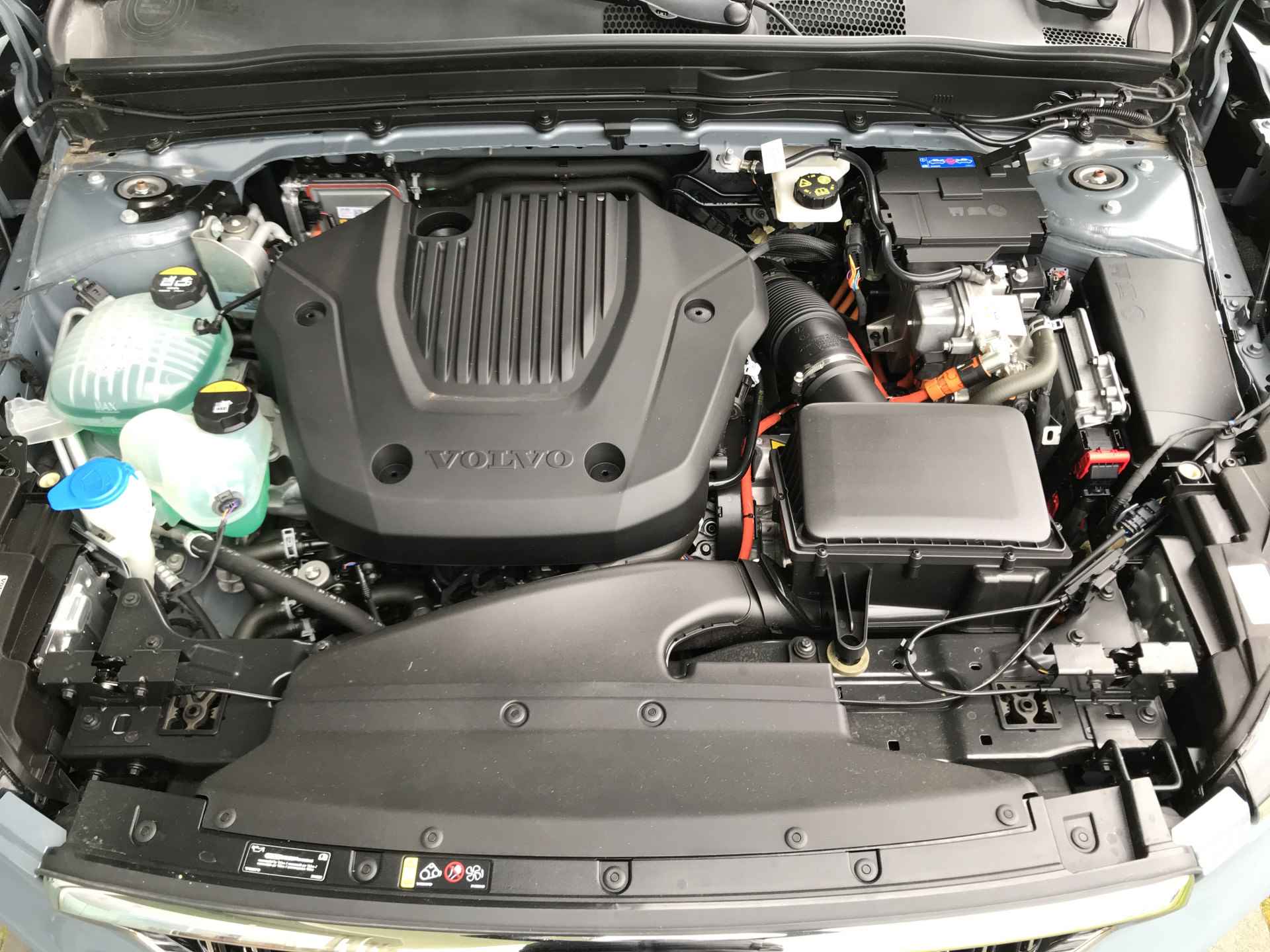 Volvo XC40 1.5 T5 Recharge Plus Bright Automaat | Rijklaar incl 12 mnd Bovag | 1/2 tarief Keyless entry Harman Kardon 360 camera DAB - 31/36
