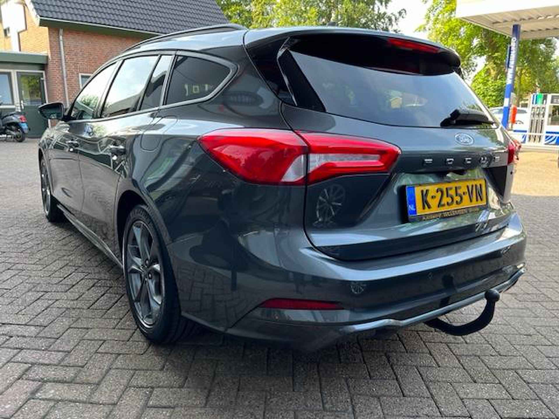 Ford Focus Wagon 1.0 EcoBoost Hybrid ST Line Business - 10/18