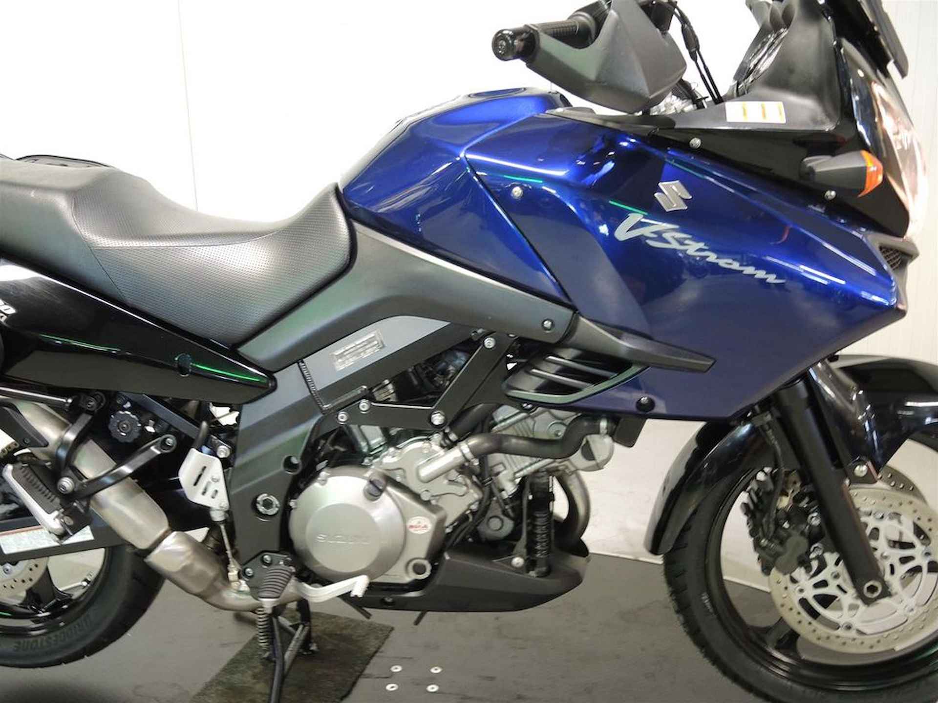 Suzuki DL-1000 V strom - 11/13