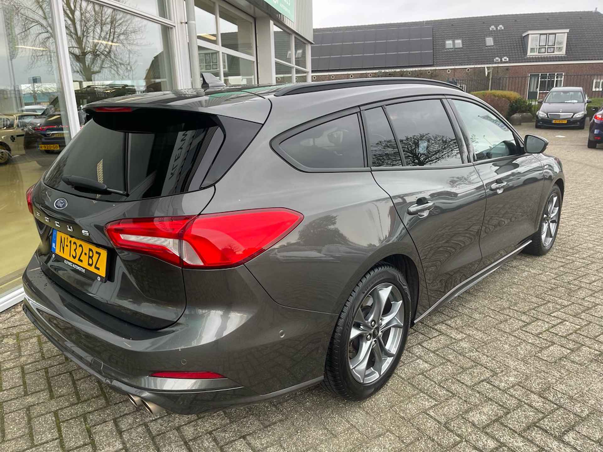 Ford Focus Wagon 1.0 EcoB. ST-Line, Automaat, Stoelverwarming, Nav - 7/31