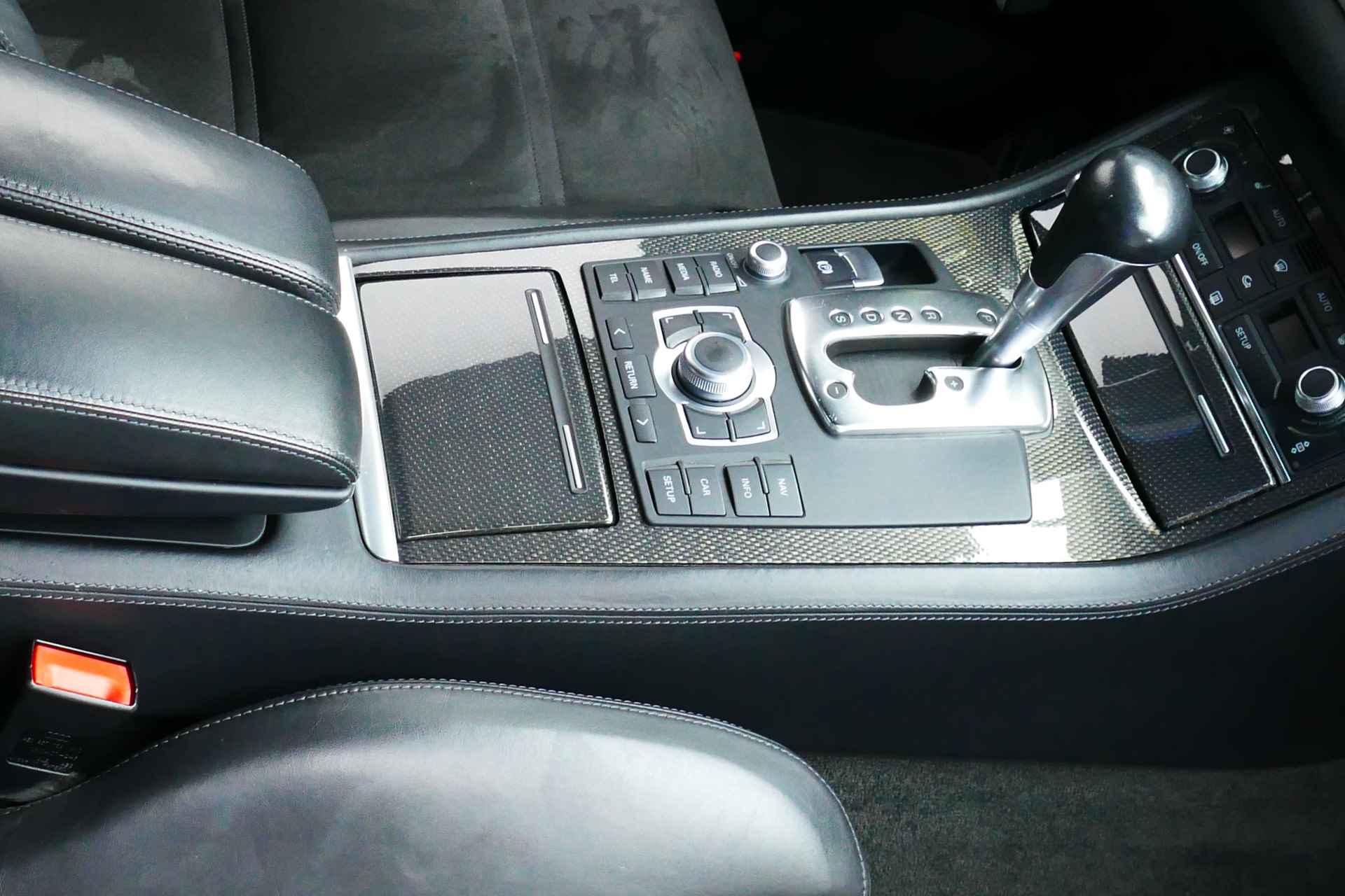 Audi S8 5.2 V10 Pro Line NL Auto. Leer/Alcantara, Bose, 20"LMV, Stoelverw, Trekhaak Afn - 5/45
