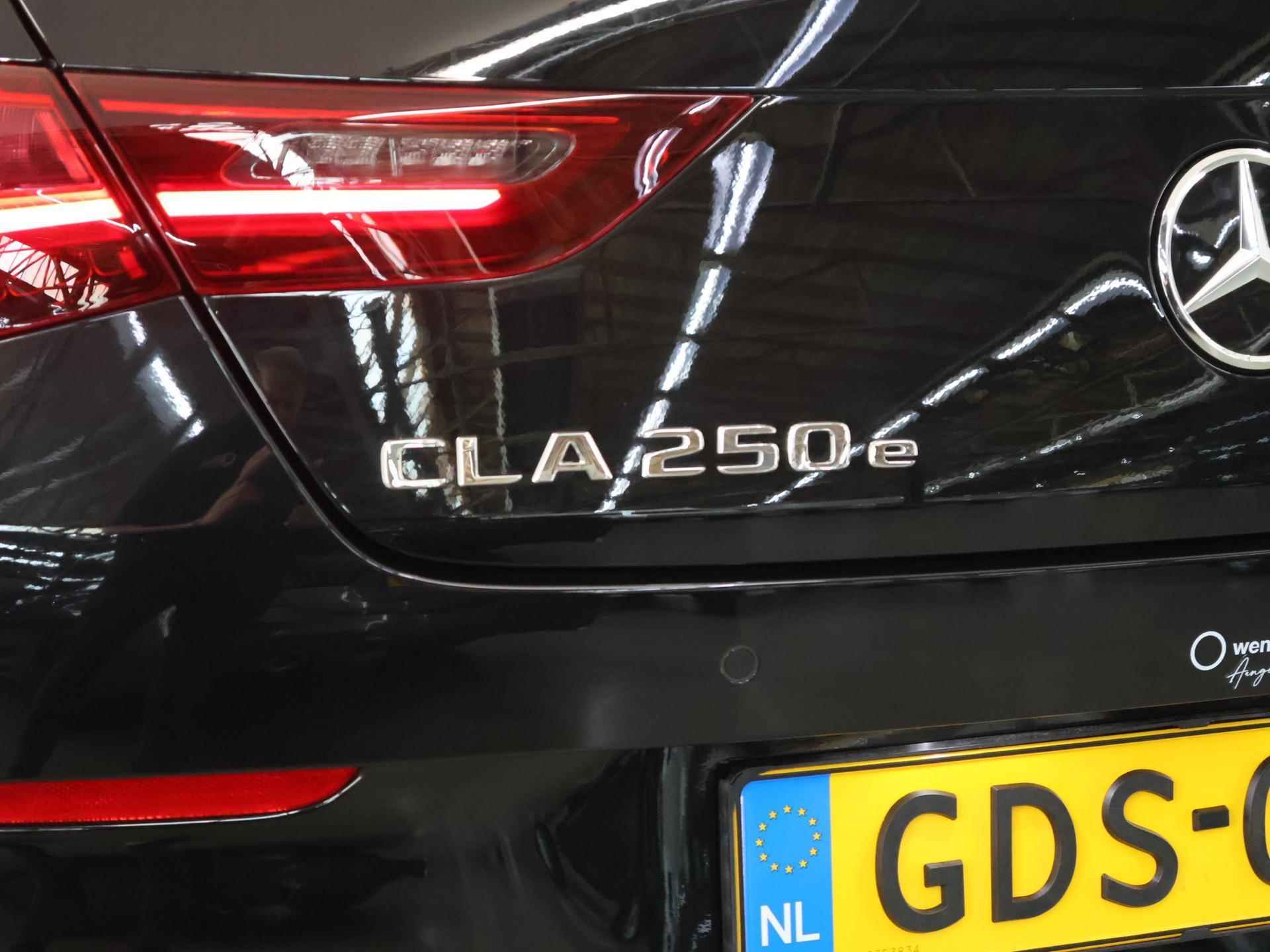 Mercedes-Benz CLA-klasse Shooting Brake 250 e AMG Line | Achteruitrijcamera | Easy-pack achterklep | Keyless go | Sfeerverlichting | Stoelverwarming | Smartphone - integratie | - 44/46