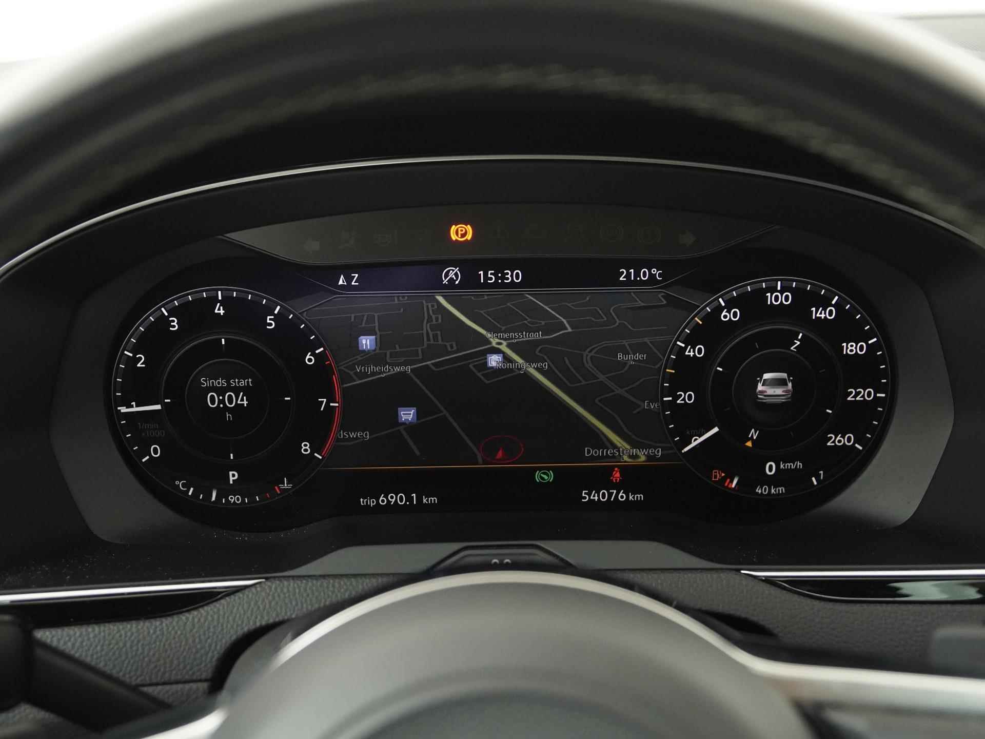 Volkswagen Passat 1.5 TSI R-Line | Digital Cockpit | Schuifdak | Leder | Zondag Open! - 8/41