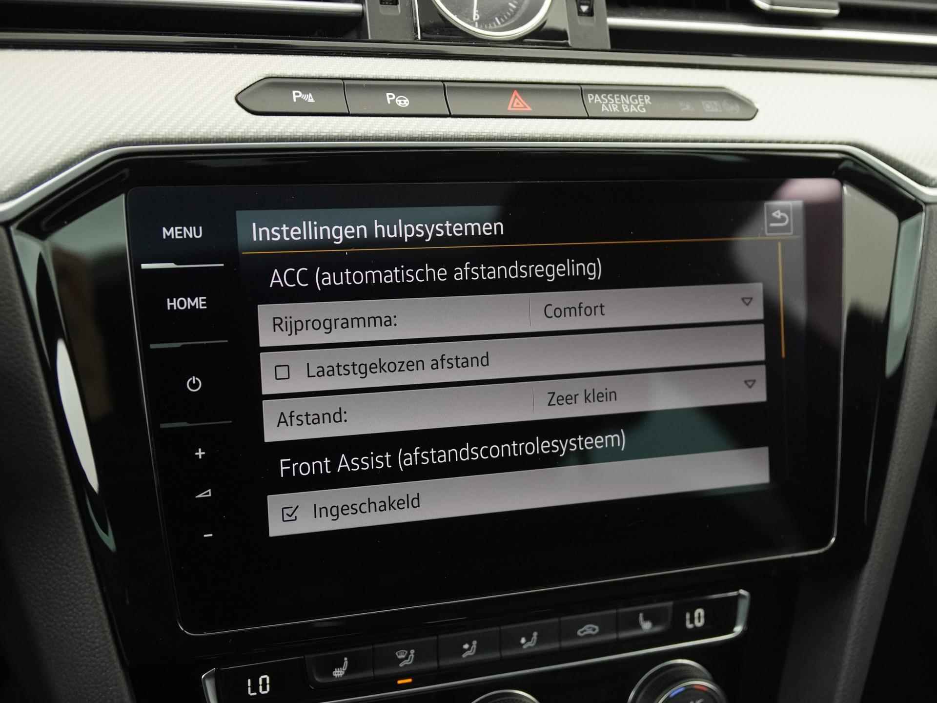 Volkswagen Passat 1.5 TSI R-Line | Digital Cockpit | Schuifdak | Leder | Zondag Open! - 39/41
