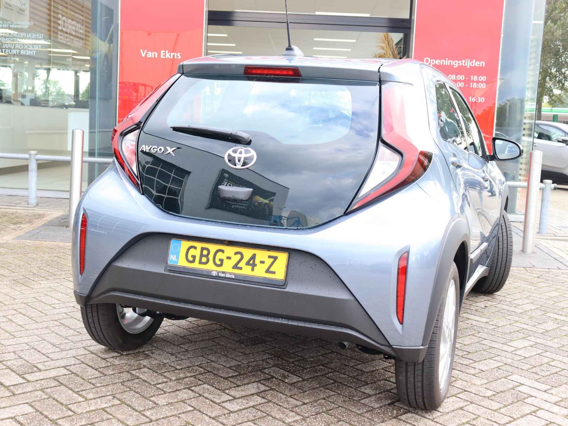 Toyota Aygo X 1.0 VVT-i Play, LM Velgen, Demovoordeel - 2/28