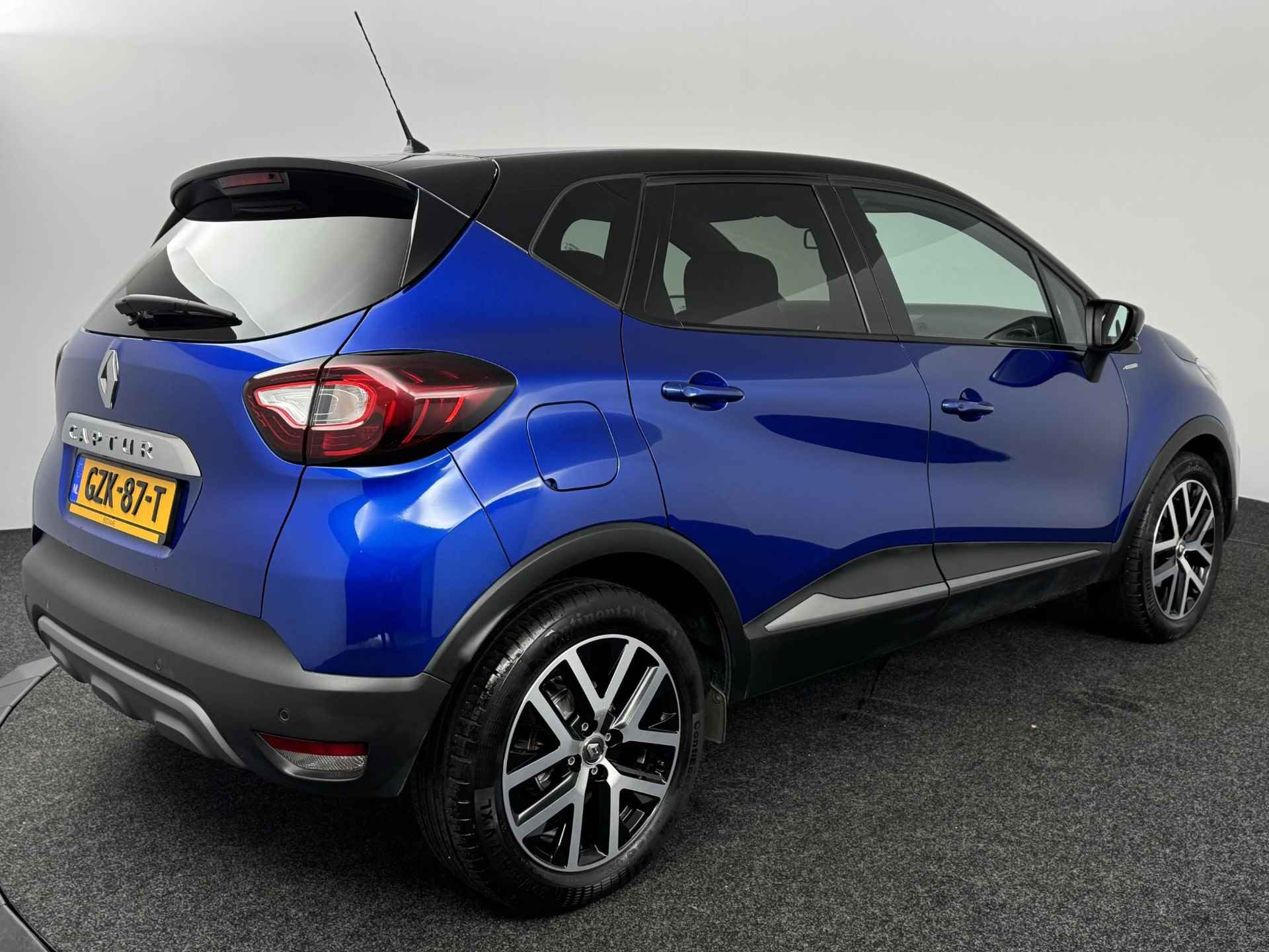 Renault Captur 1.3 TCe 150 EDC Version S | Navigatie | Camera | Stoelverwarming | - 4/48