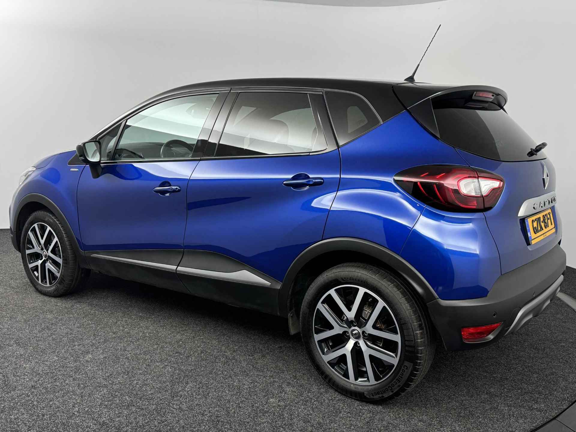 Renault Captur 1.3 TCe 150 EDC Version S | Navigatie | Camera | Stoelverwarming | - 8/48