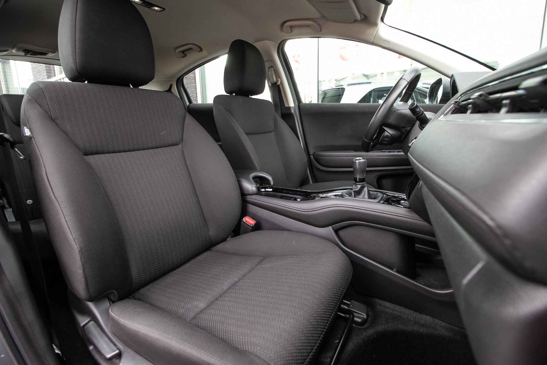 Honda HR-V 1.5 i-VTEC Elegance - All-in rijklrprs | Navi | Cruise | Stoelverwarming - 5/41