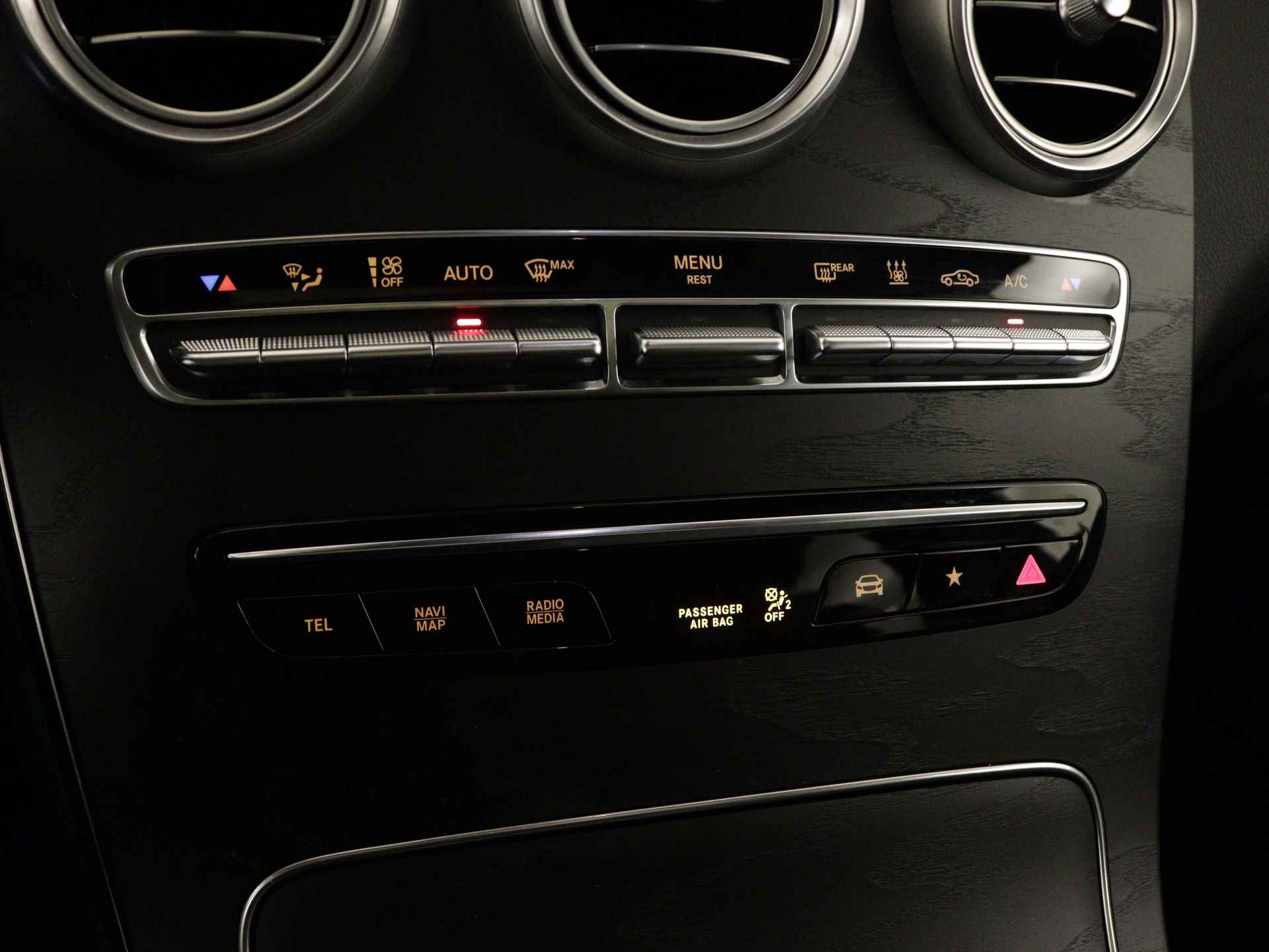 Mercedes-Benz GLC 300 e 4-MATIC Exclusive Premium Plus | Schuifdak | Rijassistentie Pack | Burmester Audio | Memory | Keyless Go | 360 gr Parkeercamera | Inclusief 24 maanden Mercedes-Benz Certified garantie voor Europa. - 10/40