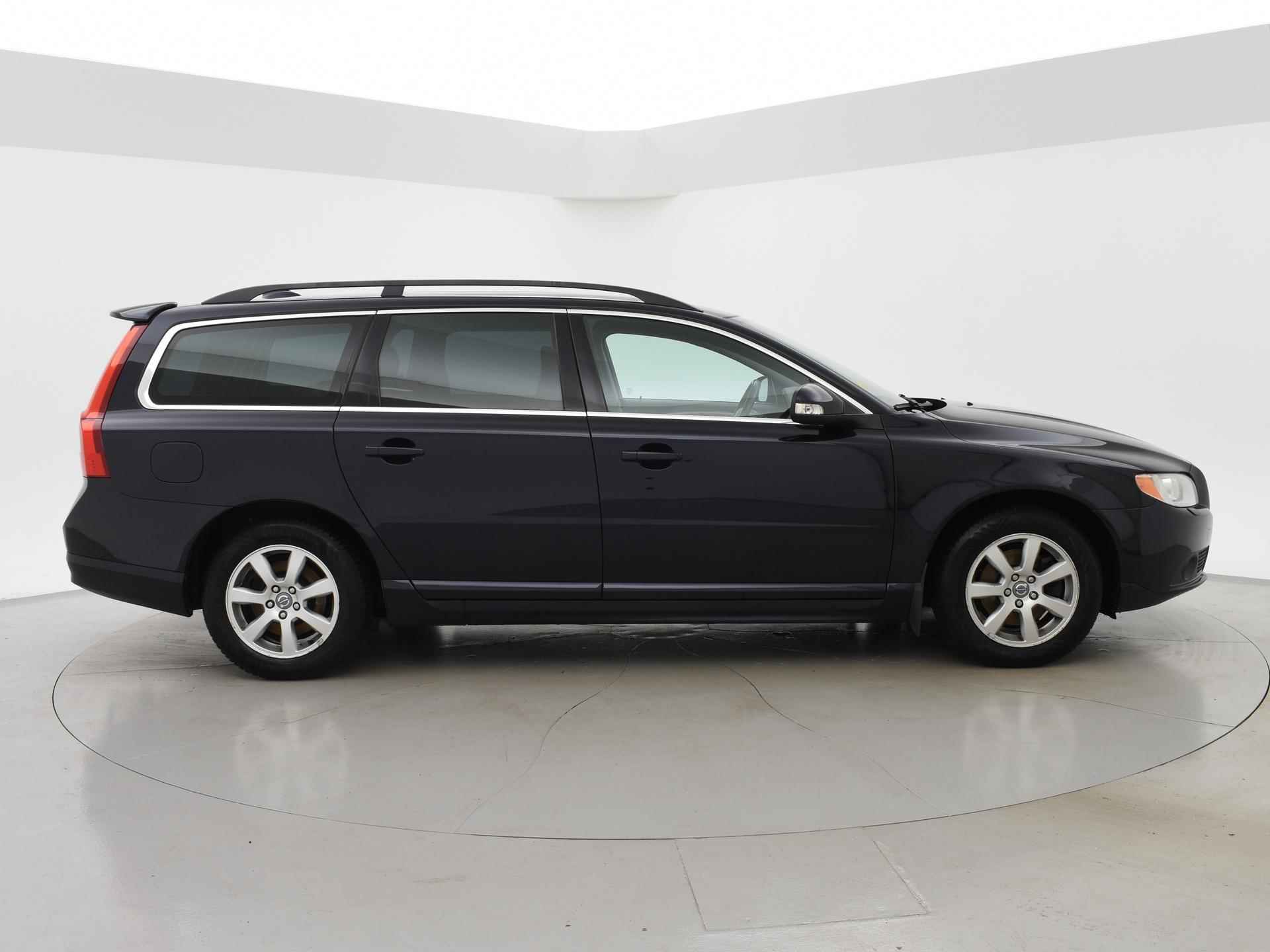 Volvo V70 2.0i 145 PK + TREKHAAK / XENON / STOELVERWARMING - 24/30