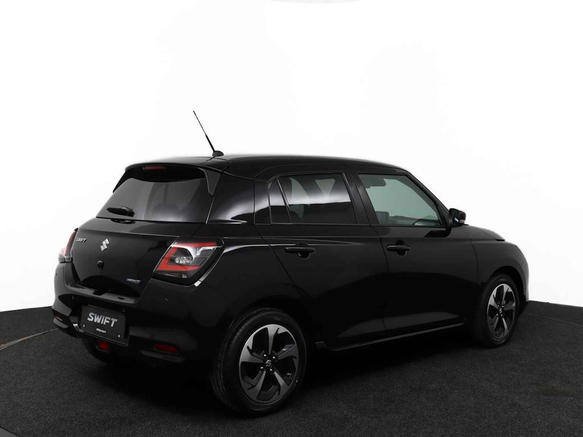 Suzuki Swift 1.2 Style Smart Hybrid | Automaat | Climate control | Cruise control adaptive | Navigatie | Camera | Parkeersensoren | Stoelverwarming | Suzuki Safety System | - 2/51